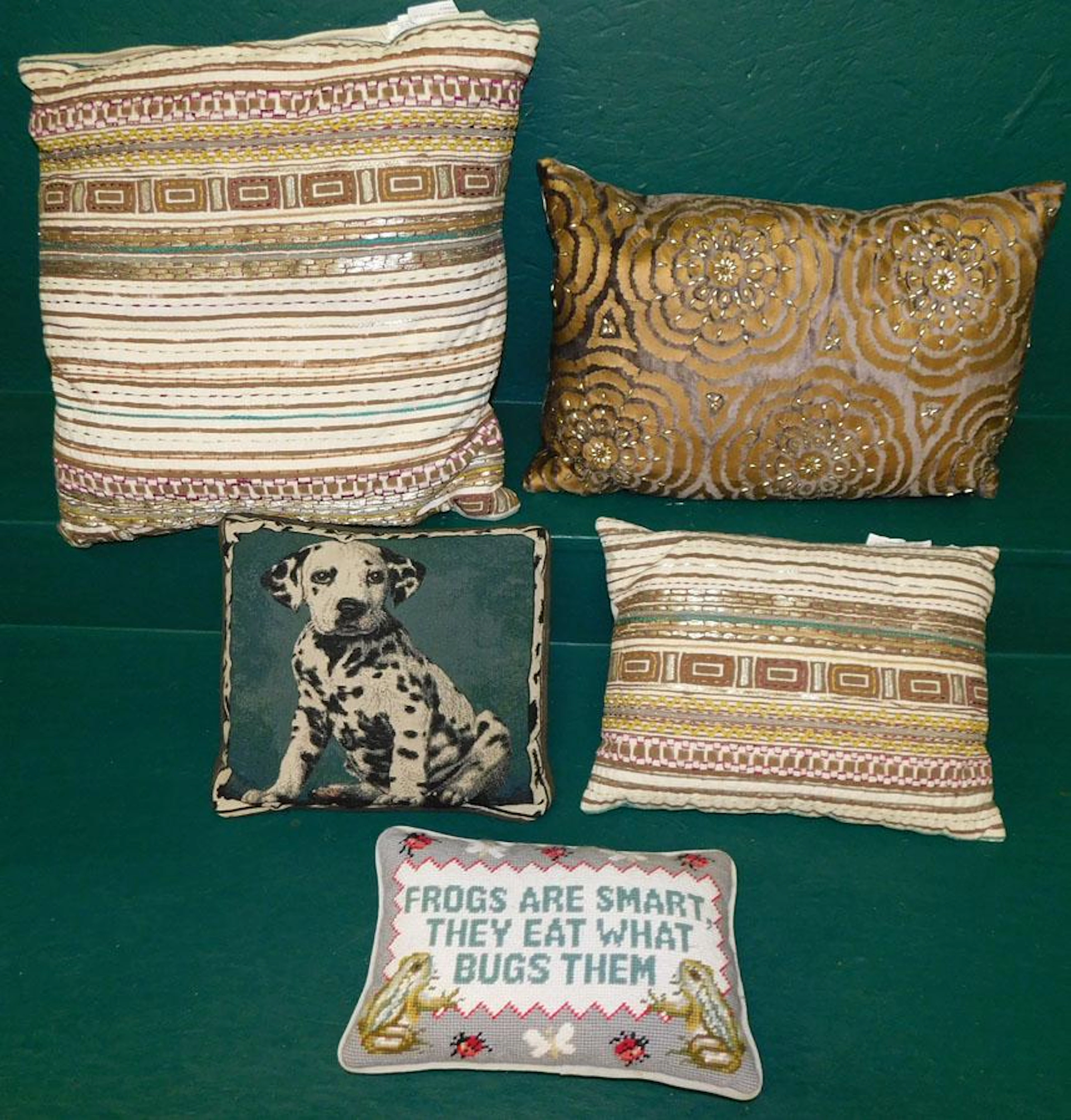Lot 5 Decorator Pillows