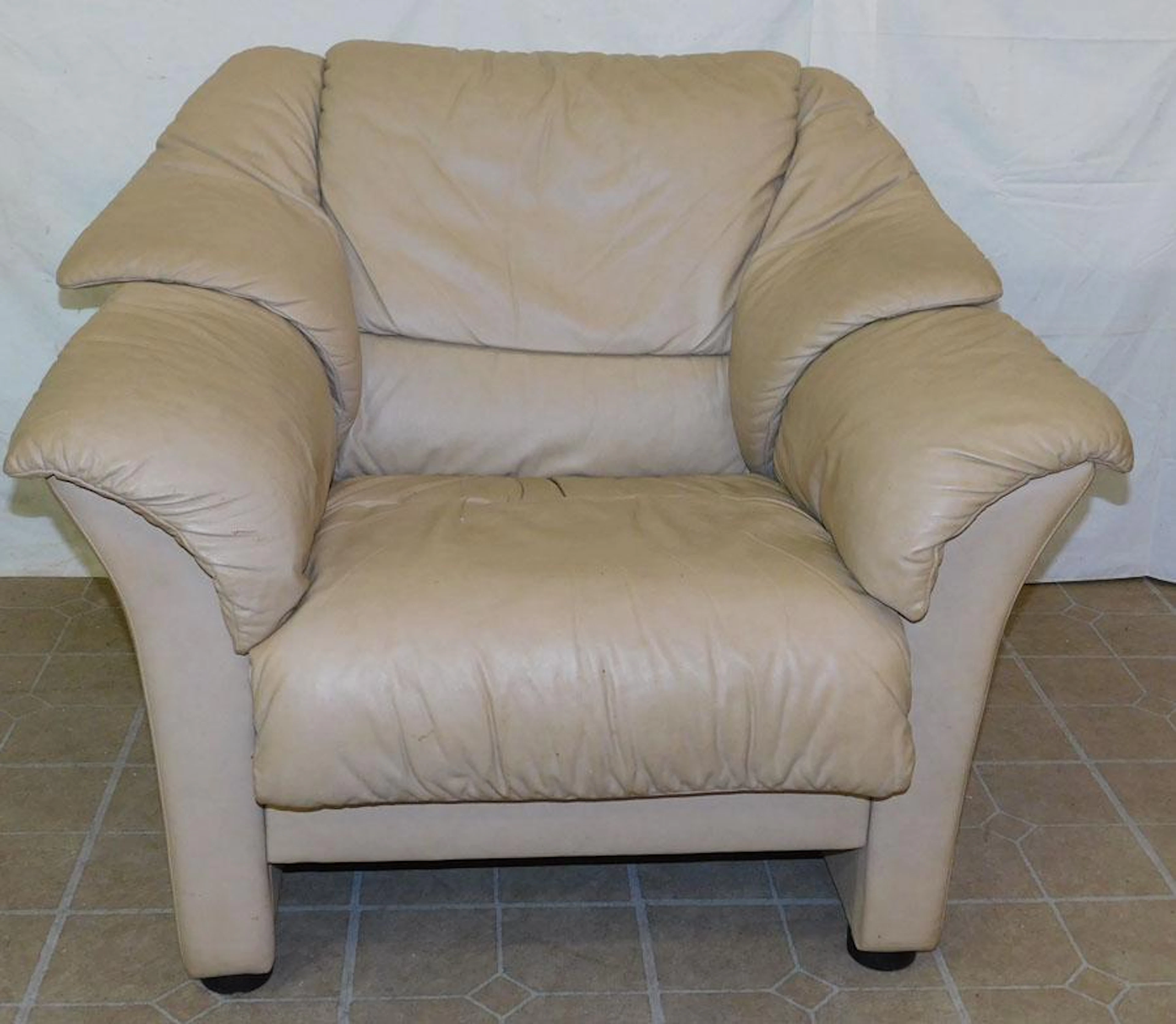 Leather Arm Chair By Ekorns