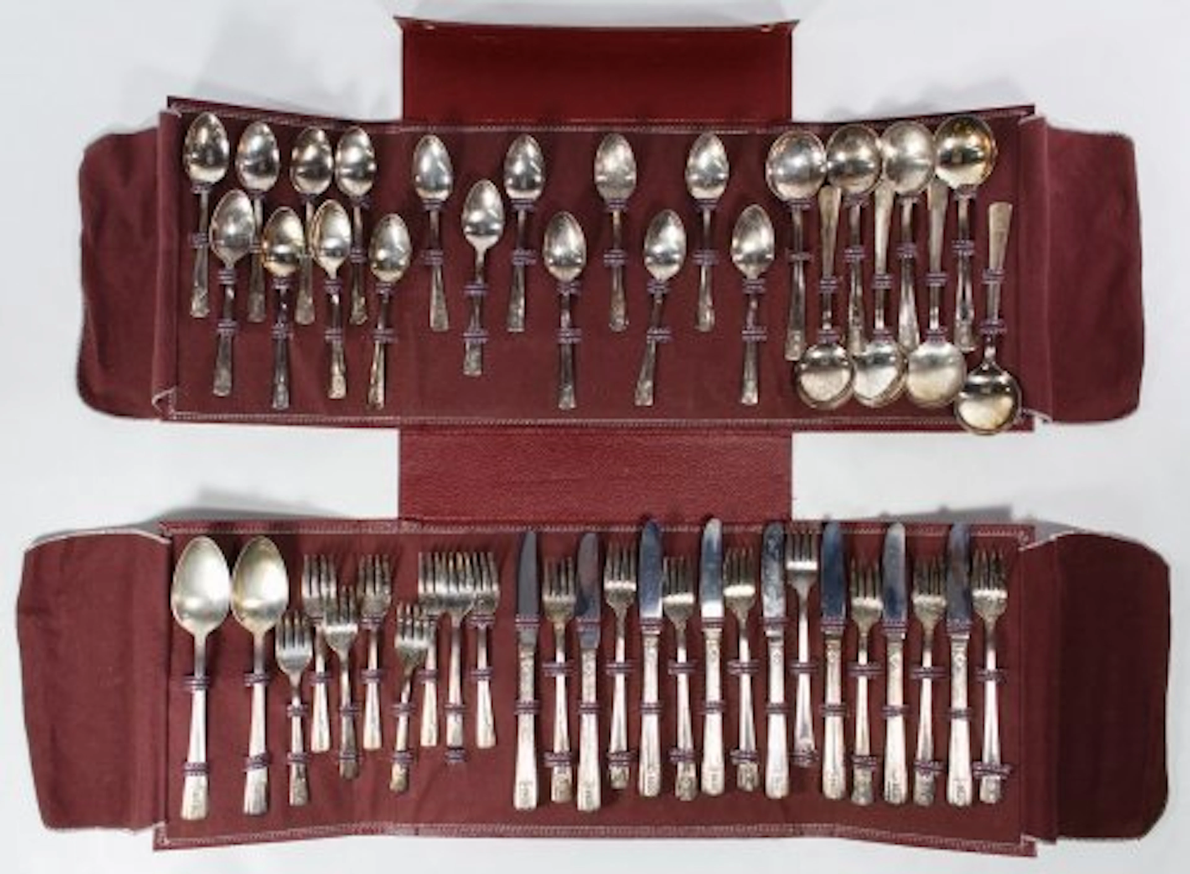Wm. Rogers 'Sectional' Silverplate Service