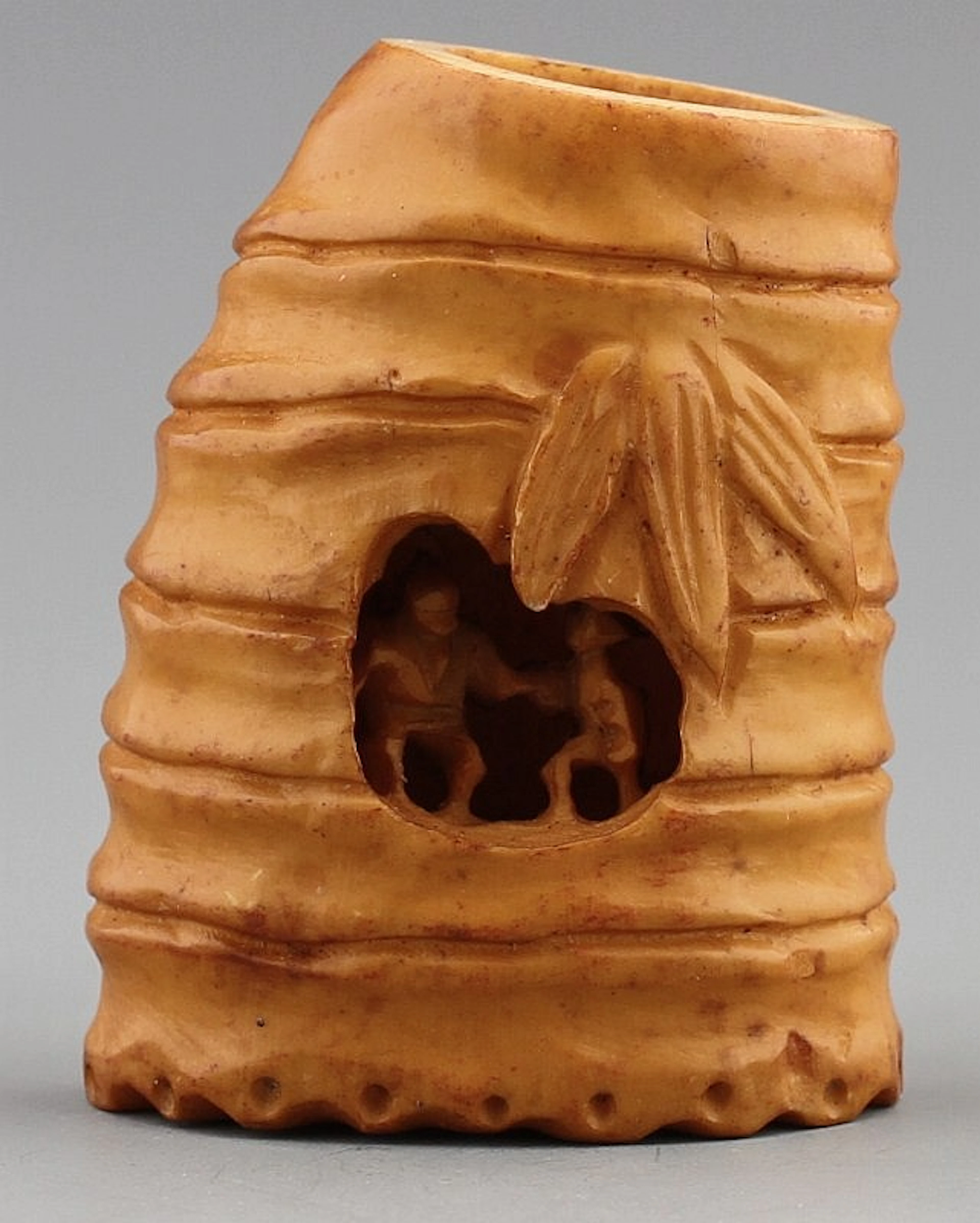 JAPANESE CARVED IVORY NETSUKE BAMBOO TREE AND MEN