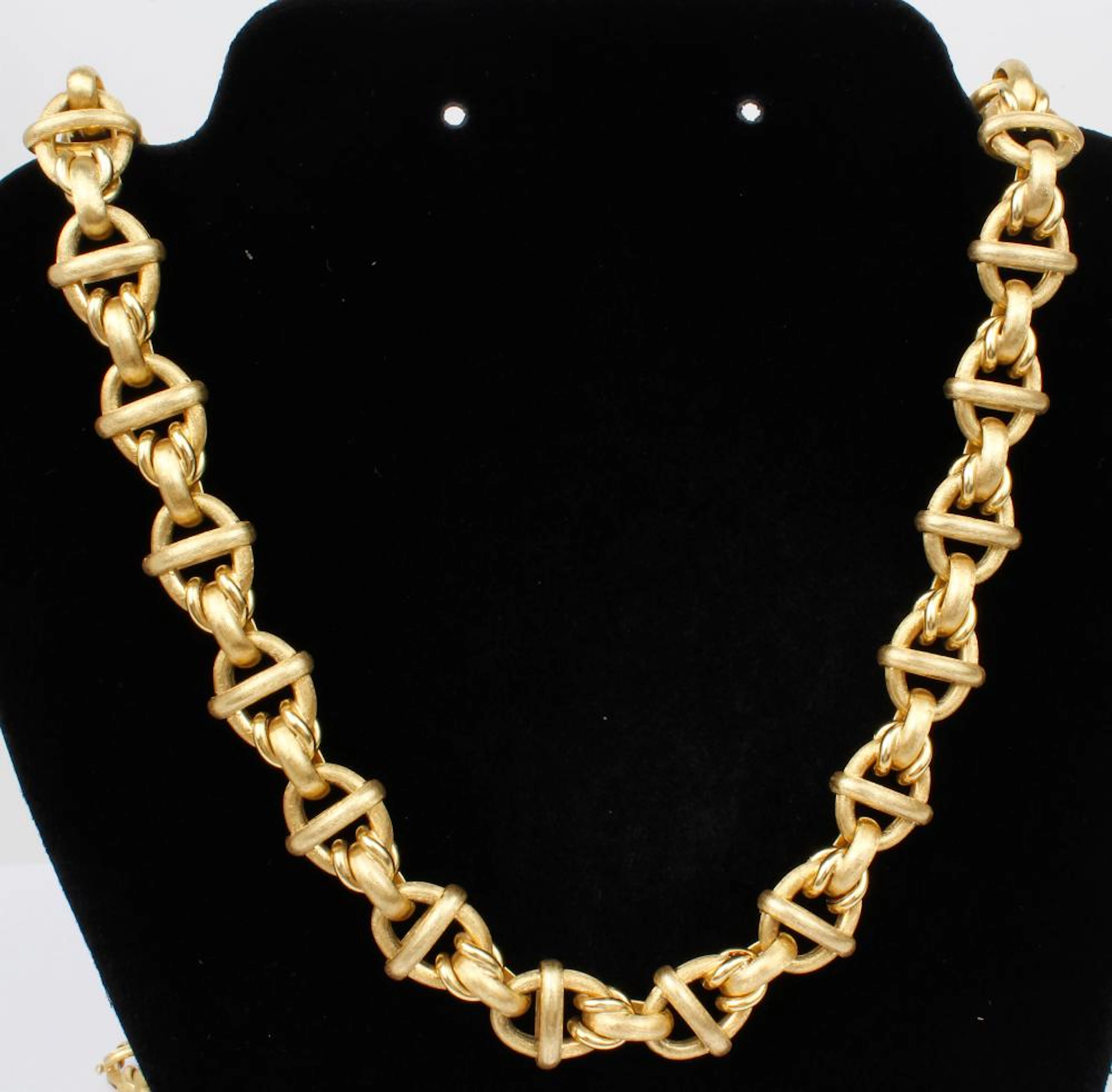 18K NICOLIS COLA CHAIN NECKLACE