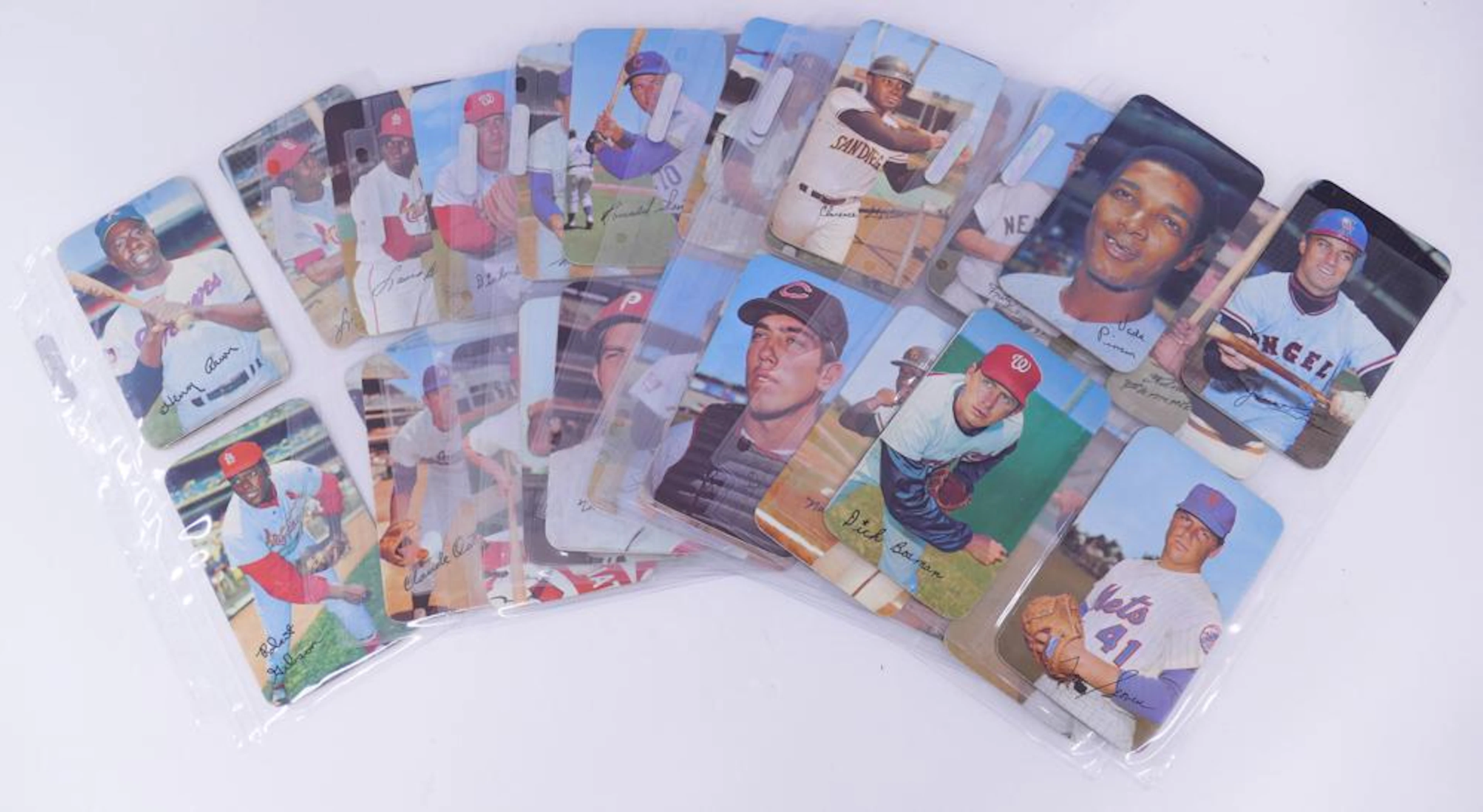 Album of 1970 Topps Super Baseball Cards