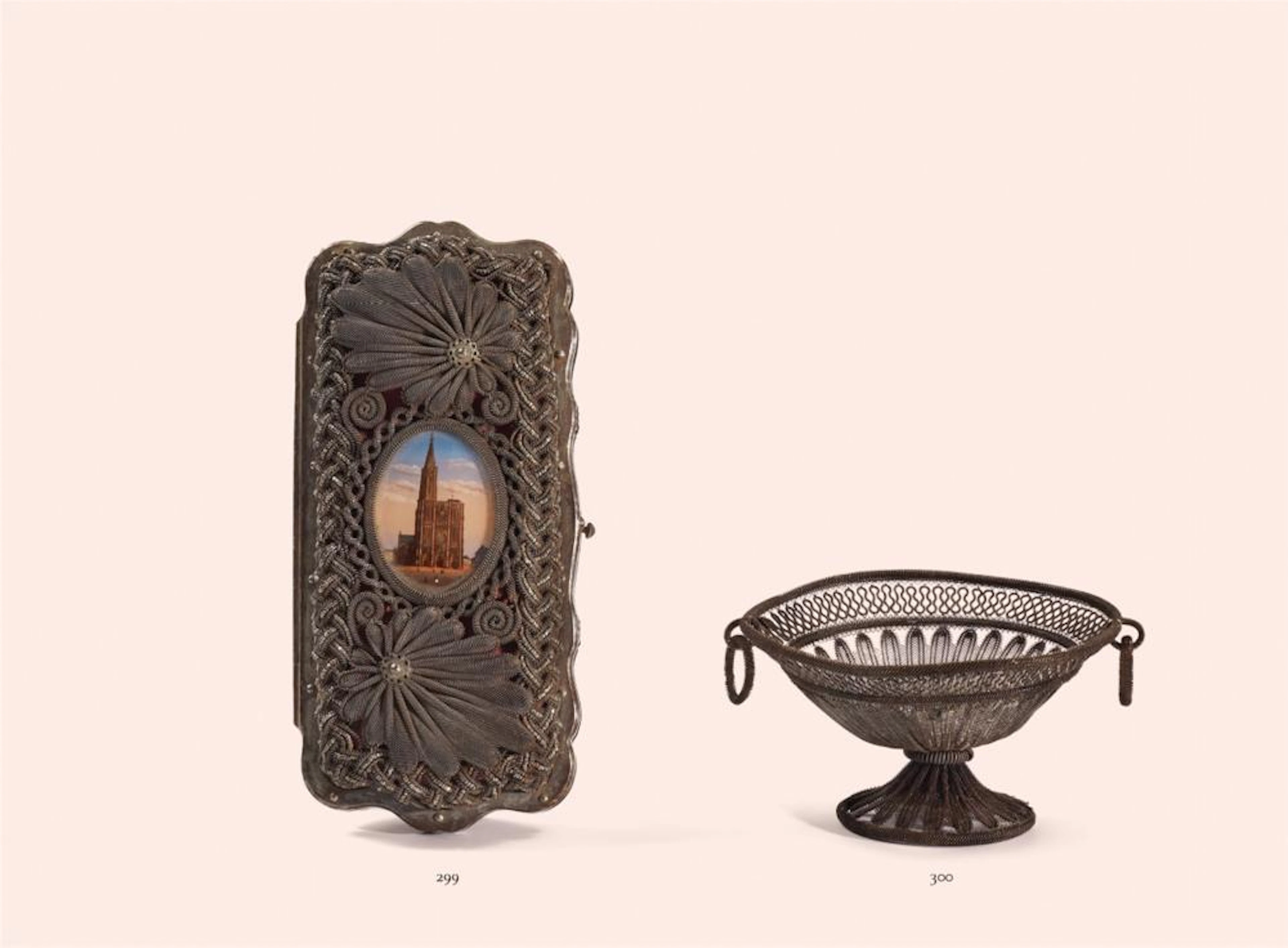 A steel cigar case with Strasbourg Cathedral