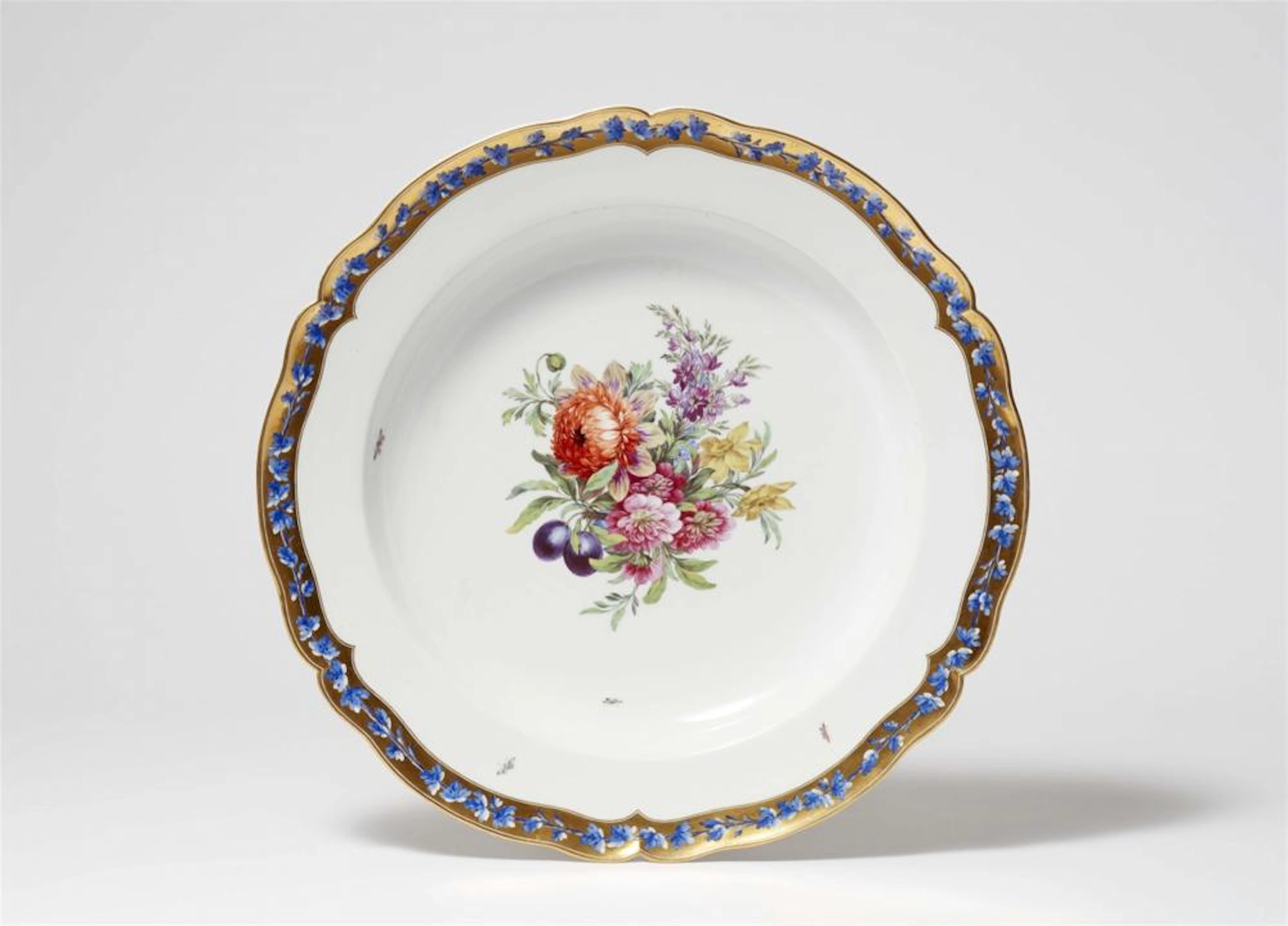 A Berlin KPM porcelain platter from a service for the French envoy François Barthélemy