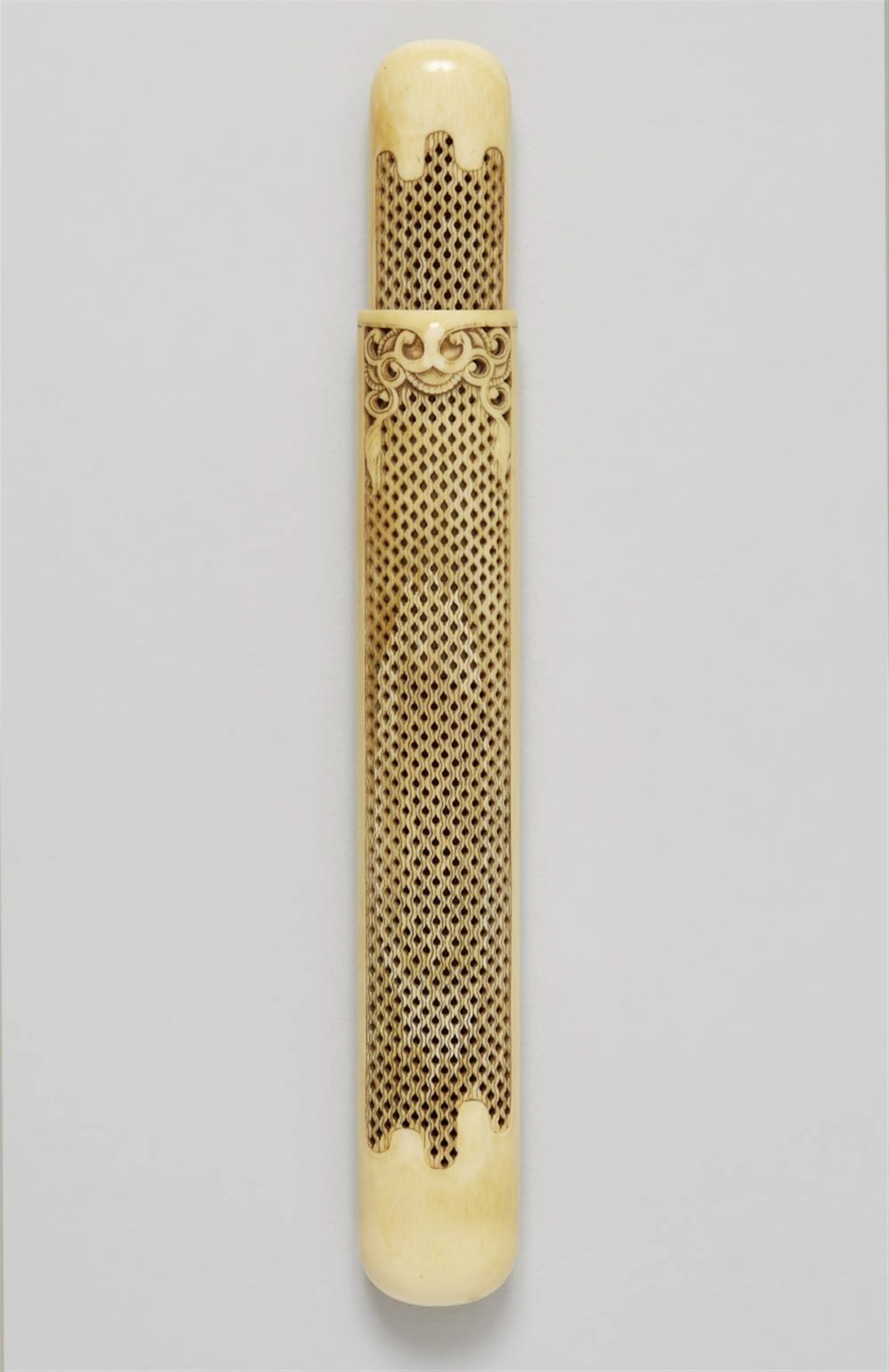 An ivory kiseruzutsu. Late 19th century