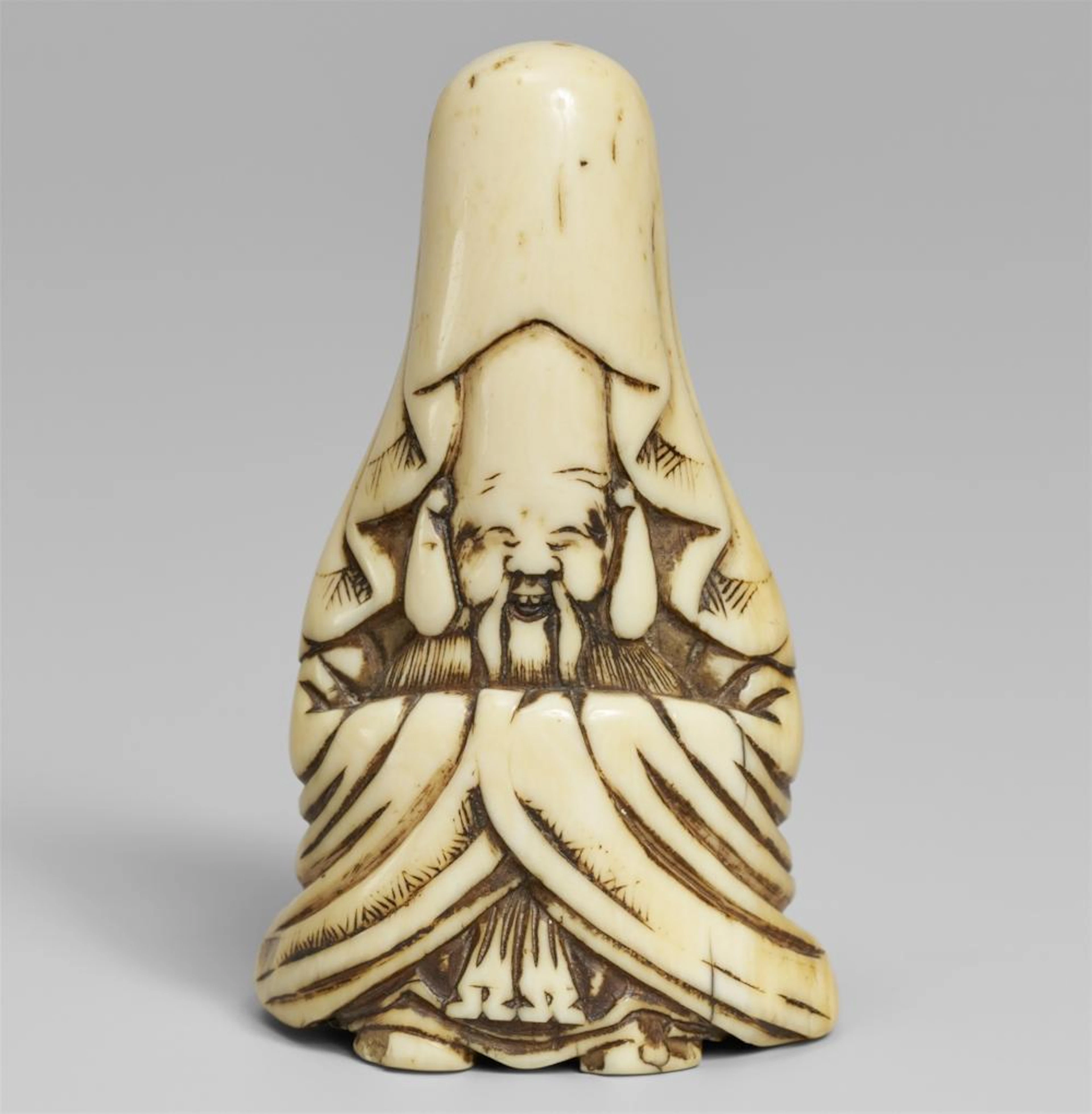 An ivory netsuke of Fukurokuju. Late 18th/ early 19th century