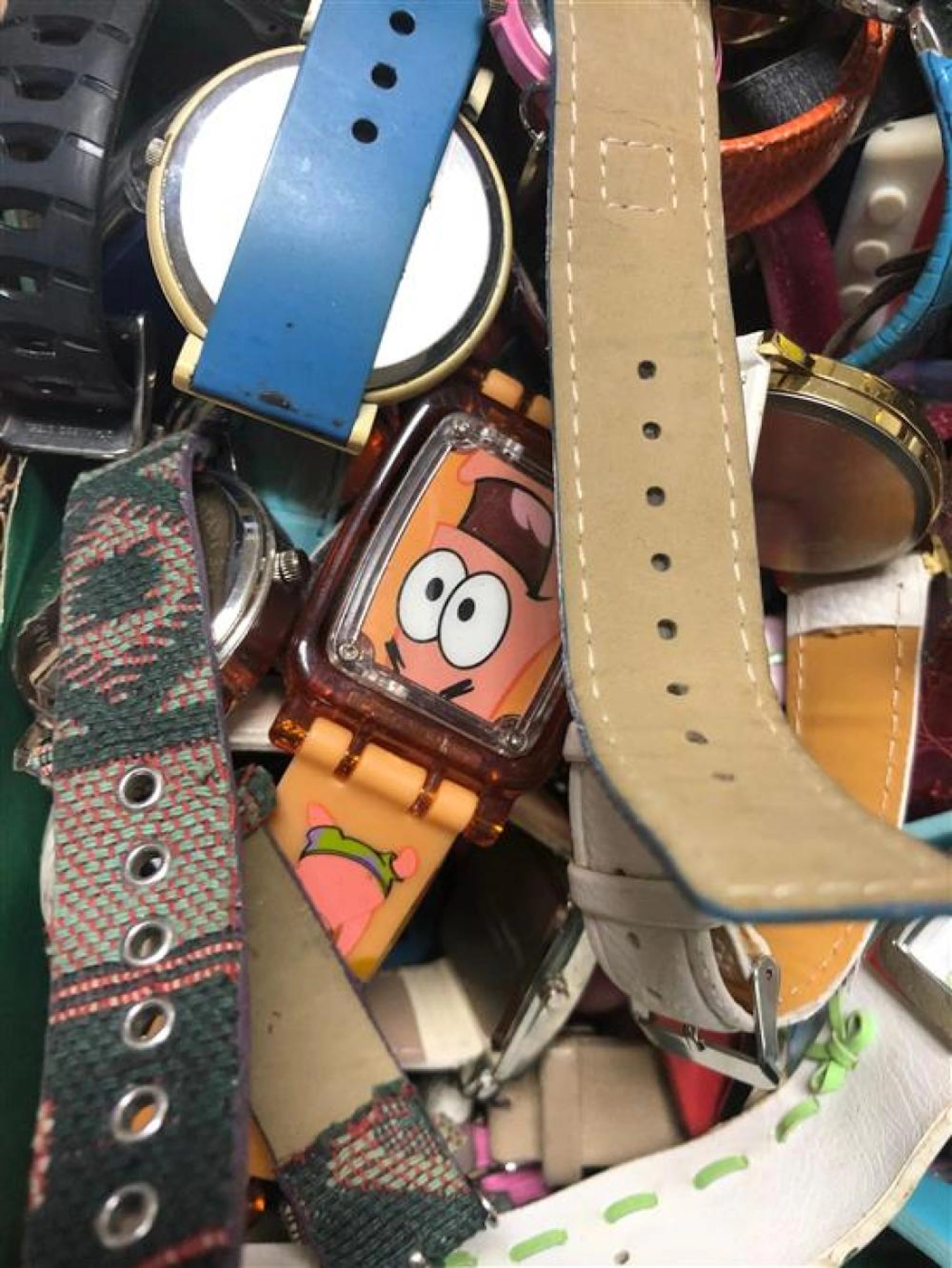 LARGE LOT ASSORTED WRIST WATCHES