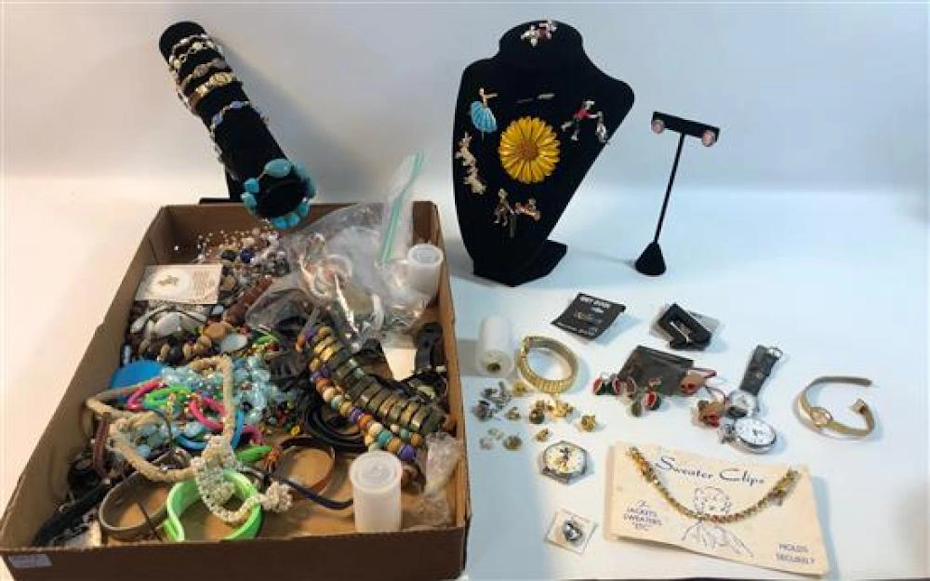 LOT ASSORTED FASHION AND COSTUME JEWELRY
