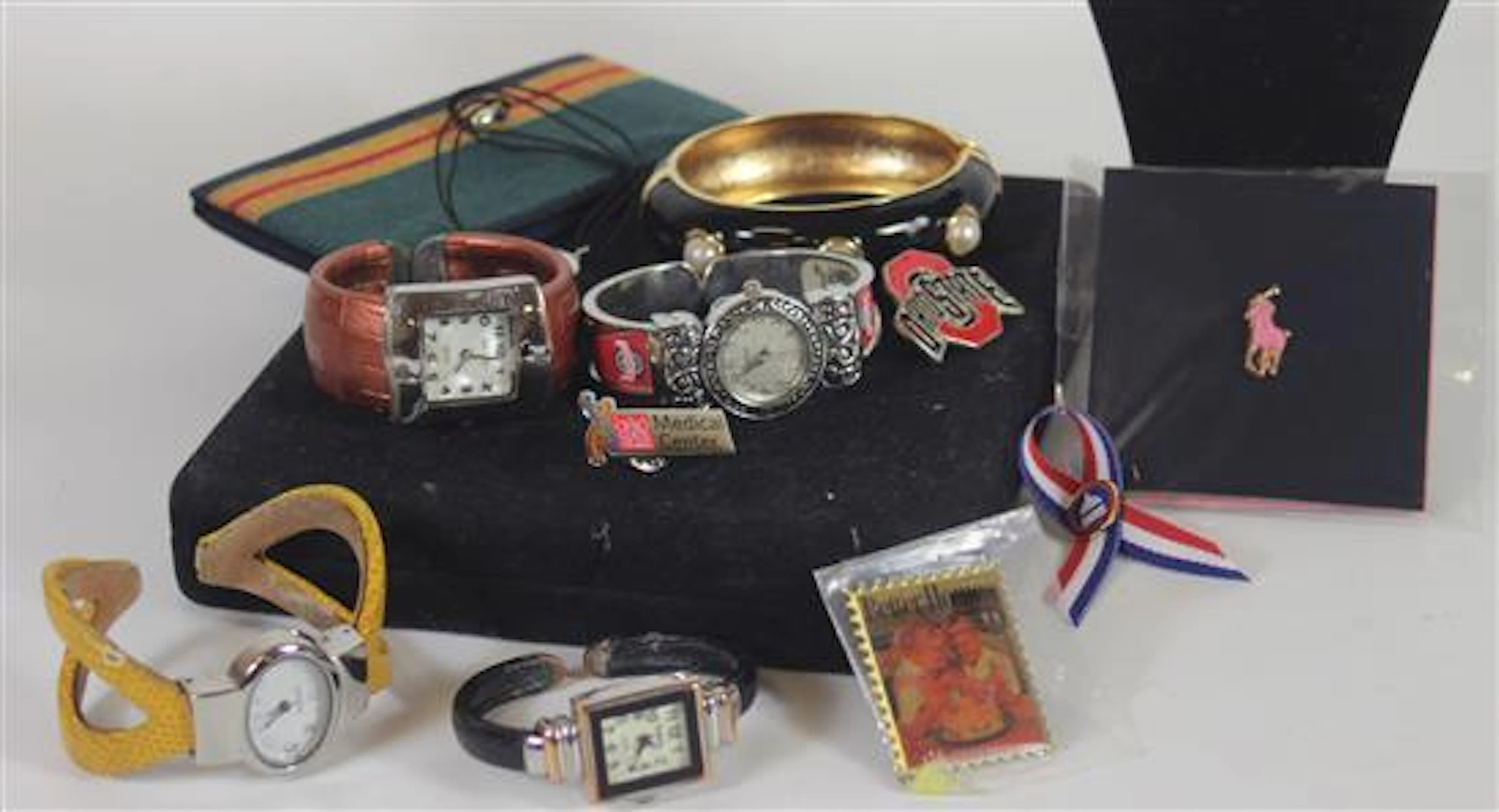 BOX LOT JEWELRY INCLUDING FOUR WATCHES FROM GENEVA SOPHIE AND ANNA LTD., ALEX AND ANI OHIO STATE UNIVERSITY CORDED BRACELET, PINK EN...