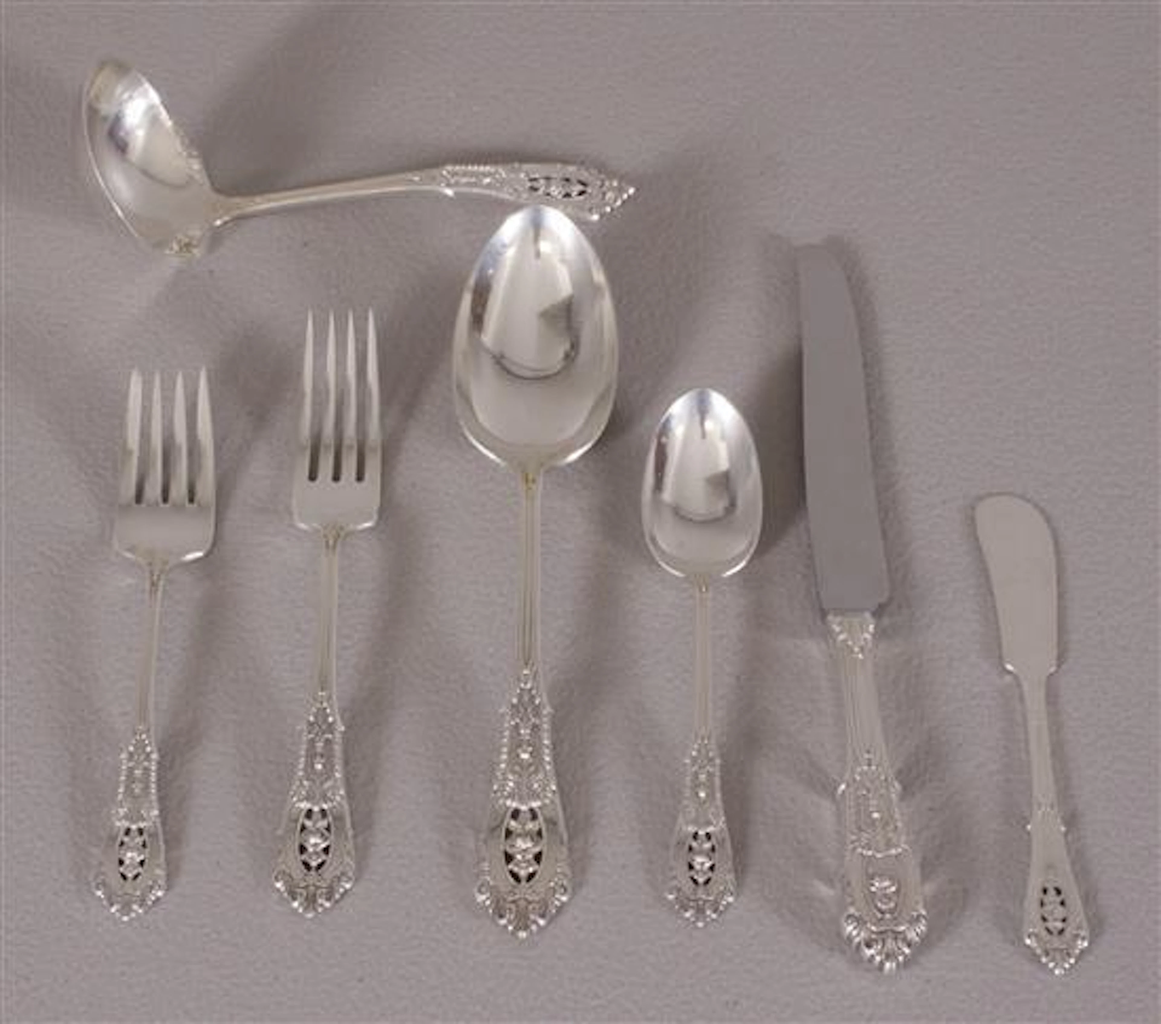 56 PIECES WALLACE "ROSEPOINT" STERLING SILVER FLATWARE, 53.51 TROY