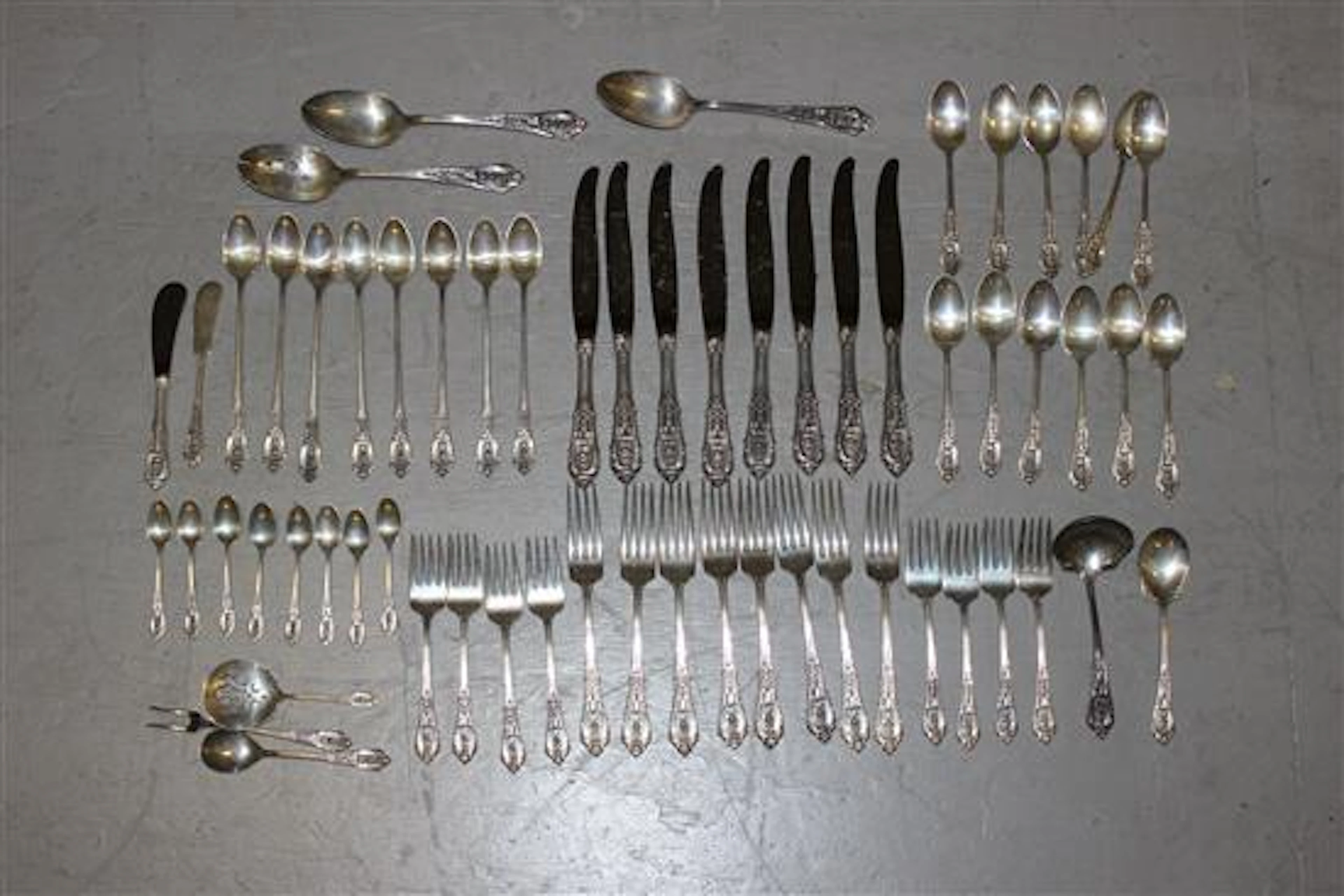 62 PIECE SET WALLACE STERLING SILVER FLATWARE "ROSEPOINT", 54.62 TROY OZ NOT INCLUDING KNIVES