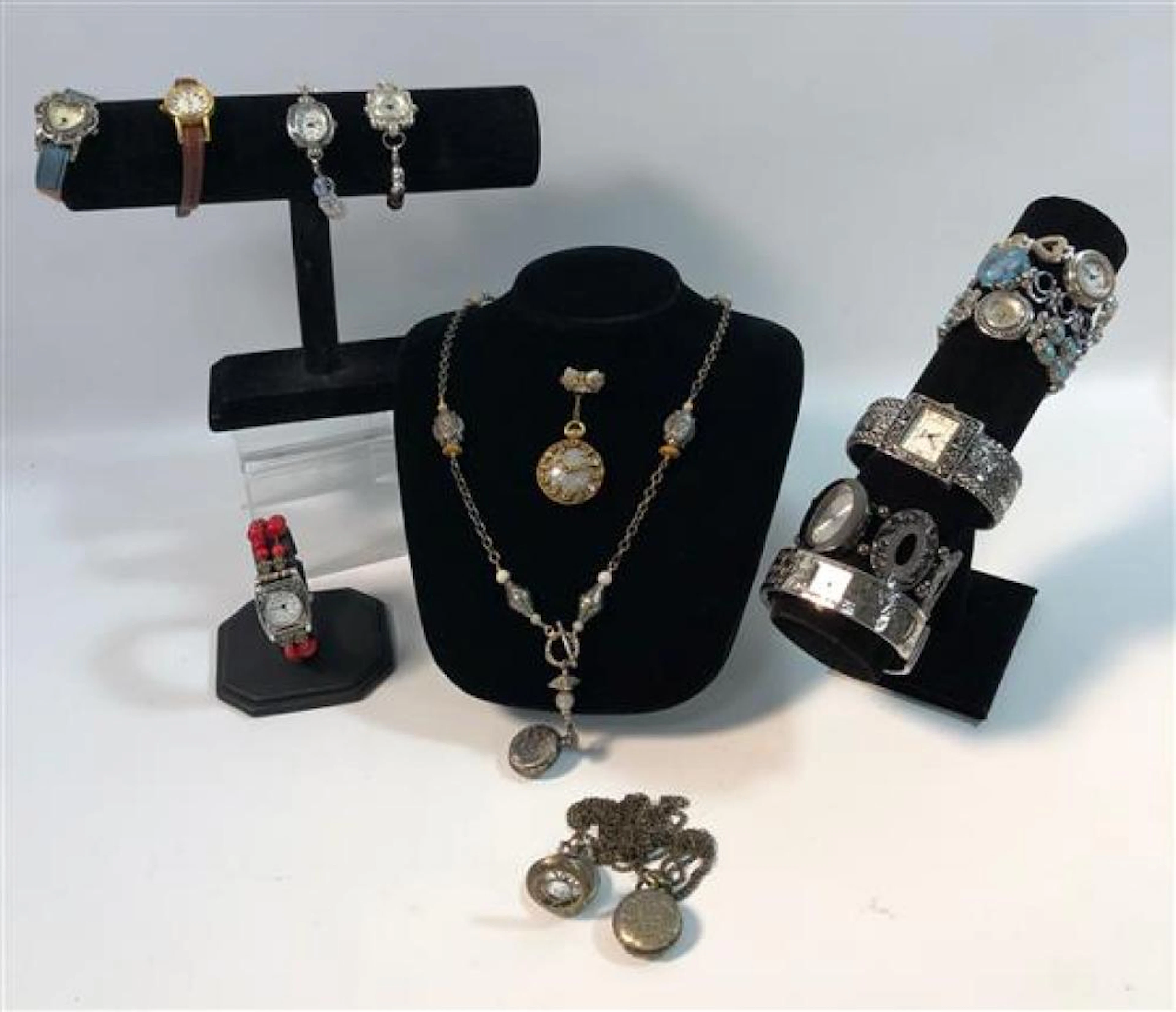 FASHION WATCHES LOT