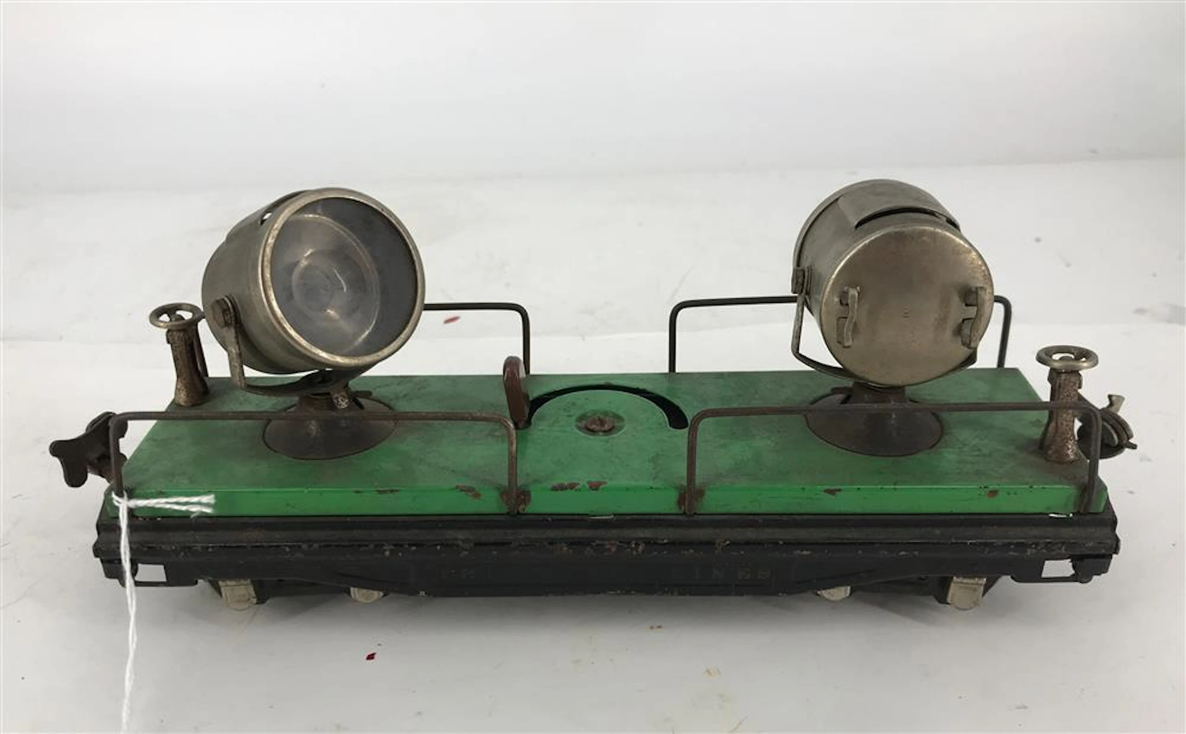 LIONEL PREWAR O GAUGE #820 SEARCH LIGHT CAR, GREEN