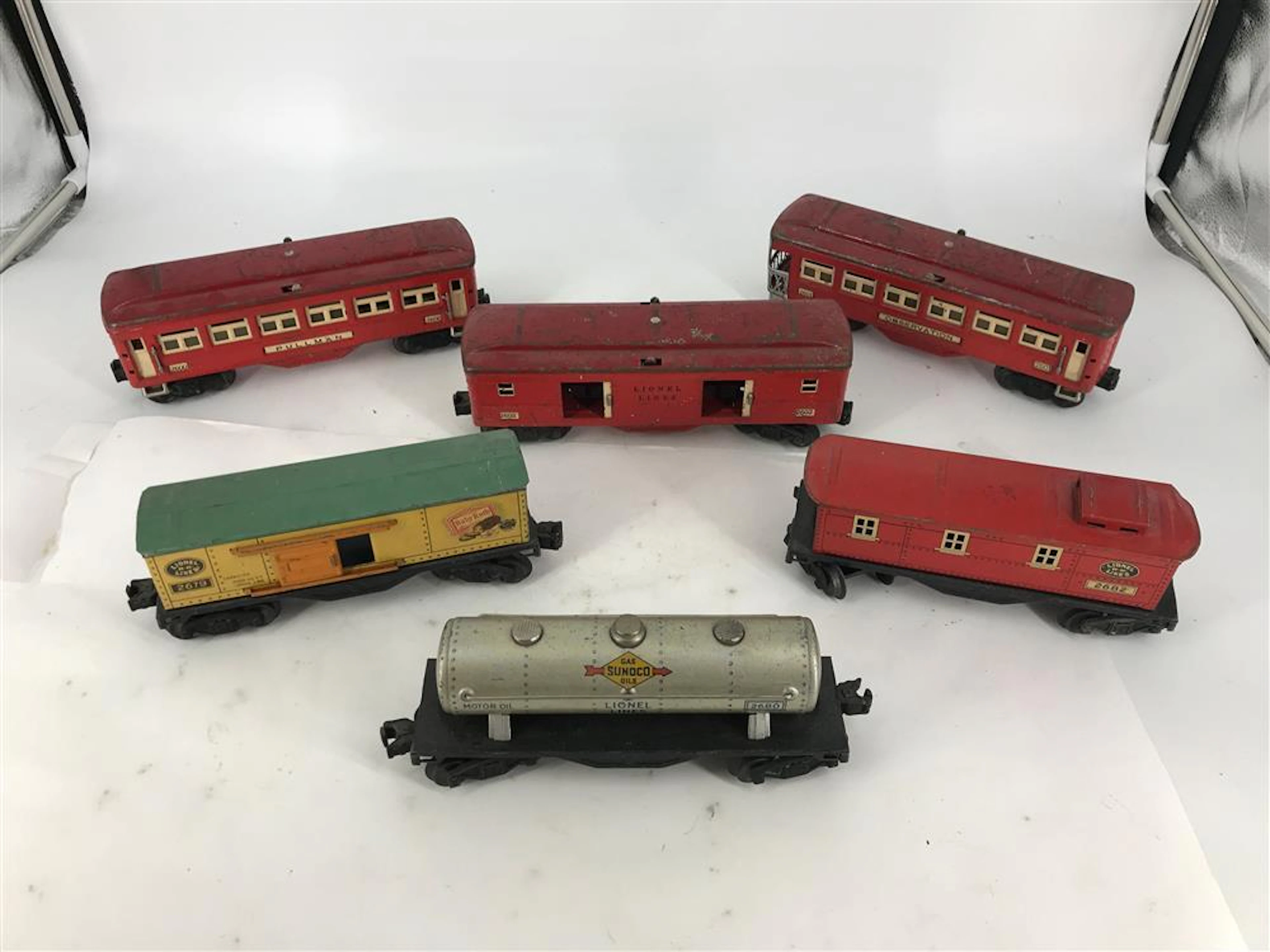LIONEL PRE-WAR O GAUGE BOX LOT 2686, 2679, 2680, 2600, 2601, 2602