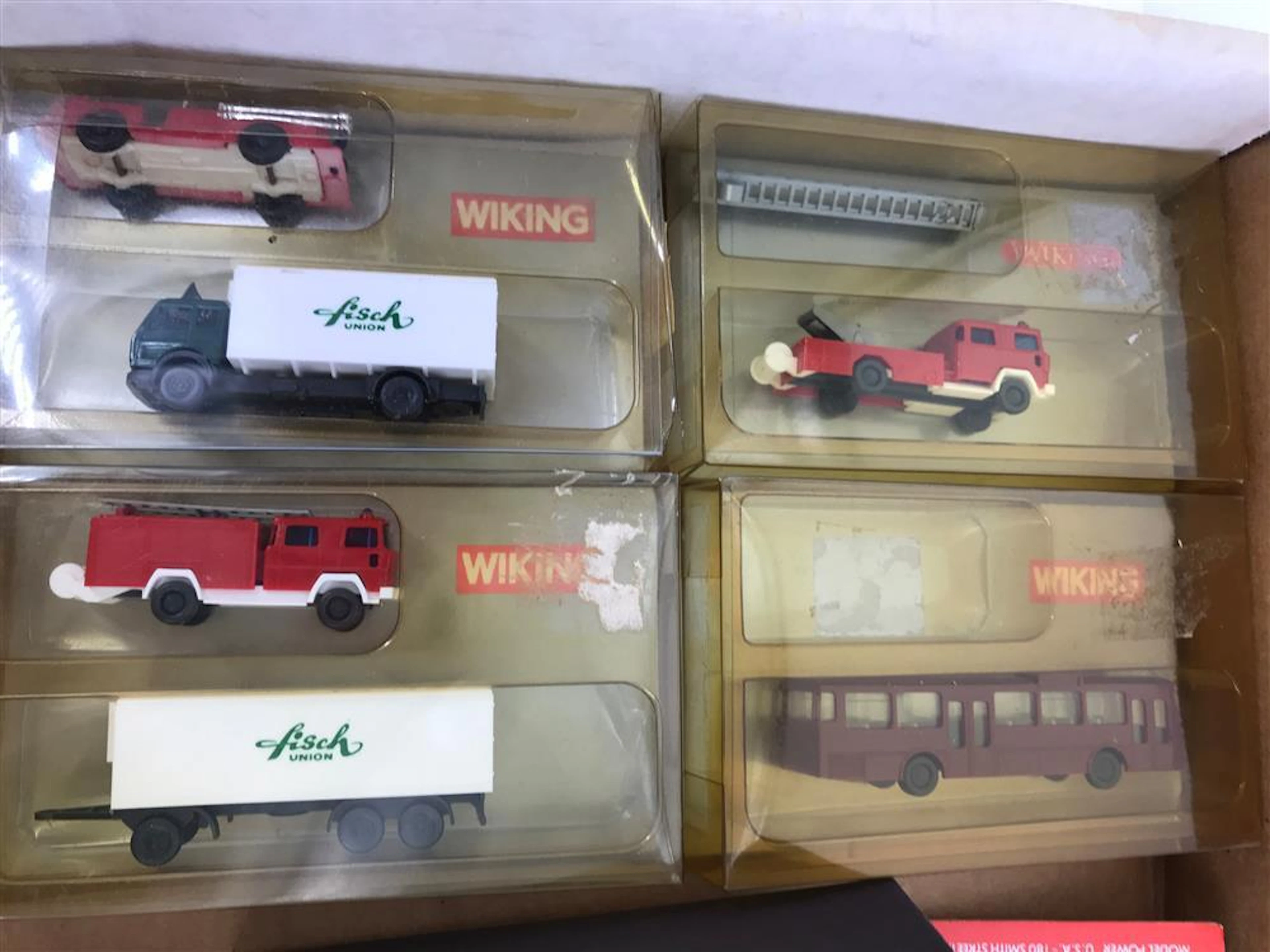 LOT OF N GAUGE ACCESSORIES