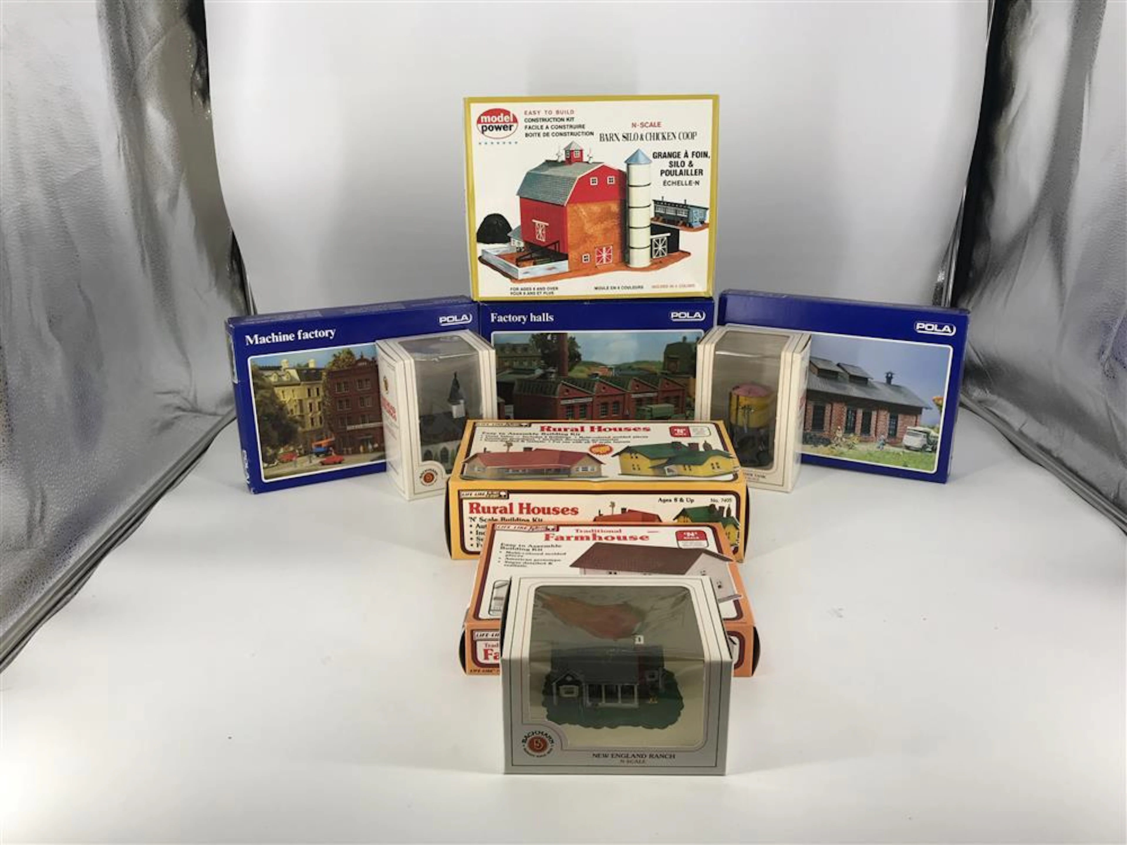N SCALE BOX LOT 9 BUILDING KITS