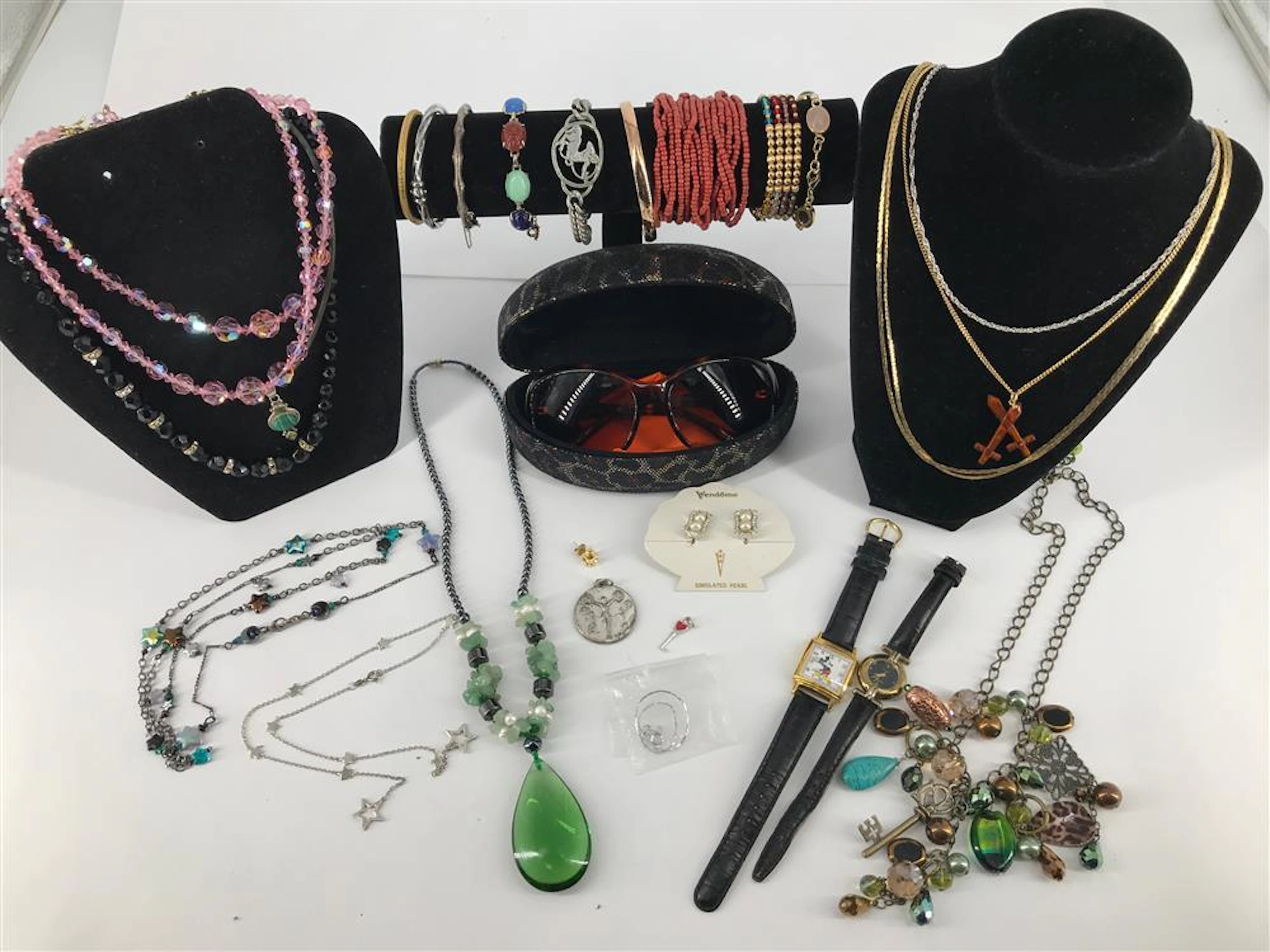 LOT OF FASHION JEWELRY AND ACCESSORIES