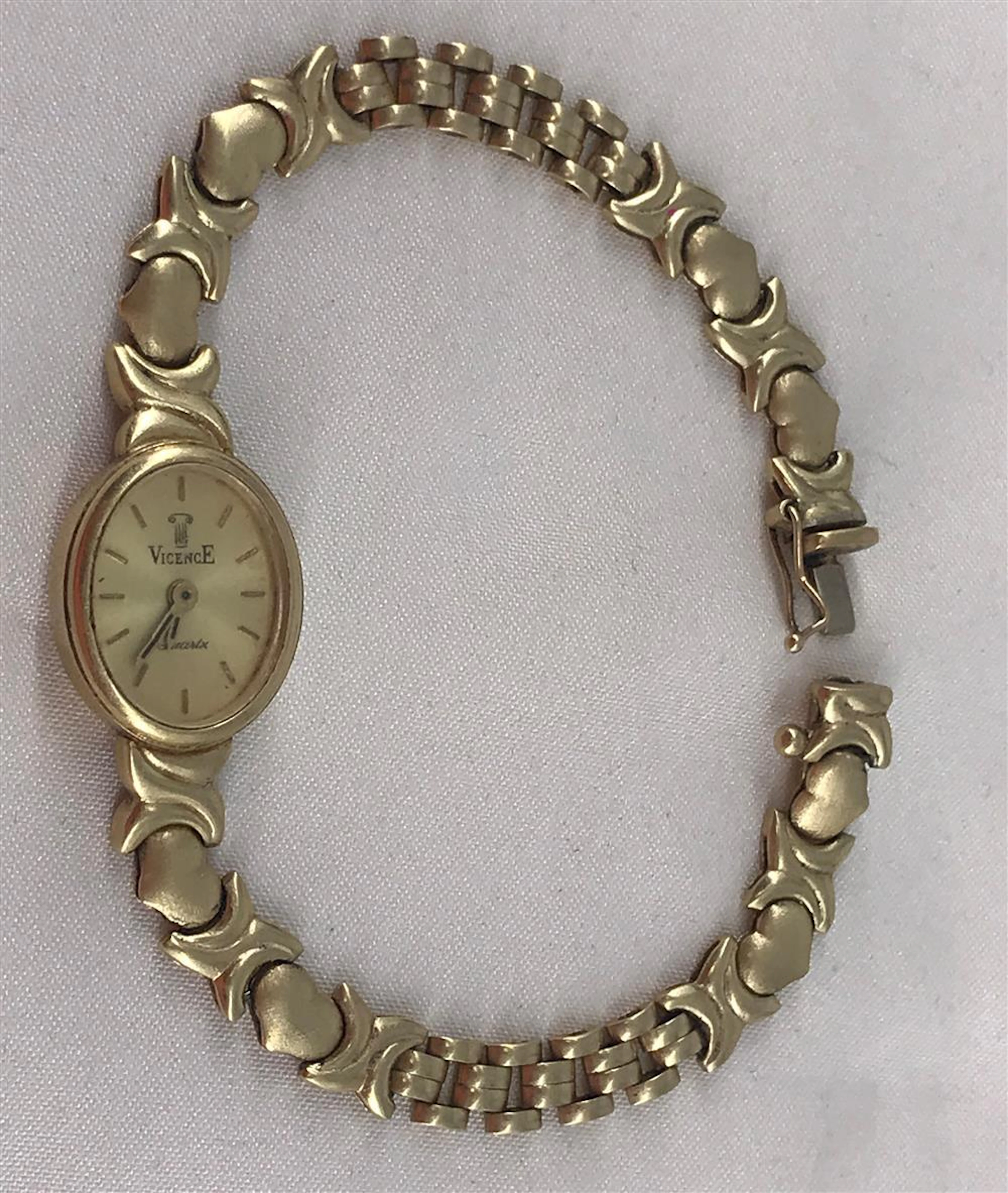 VICENCE WRIST WATCH