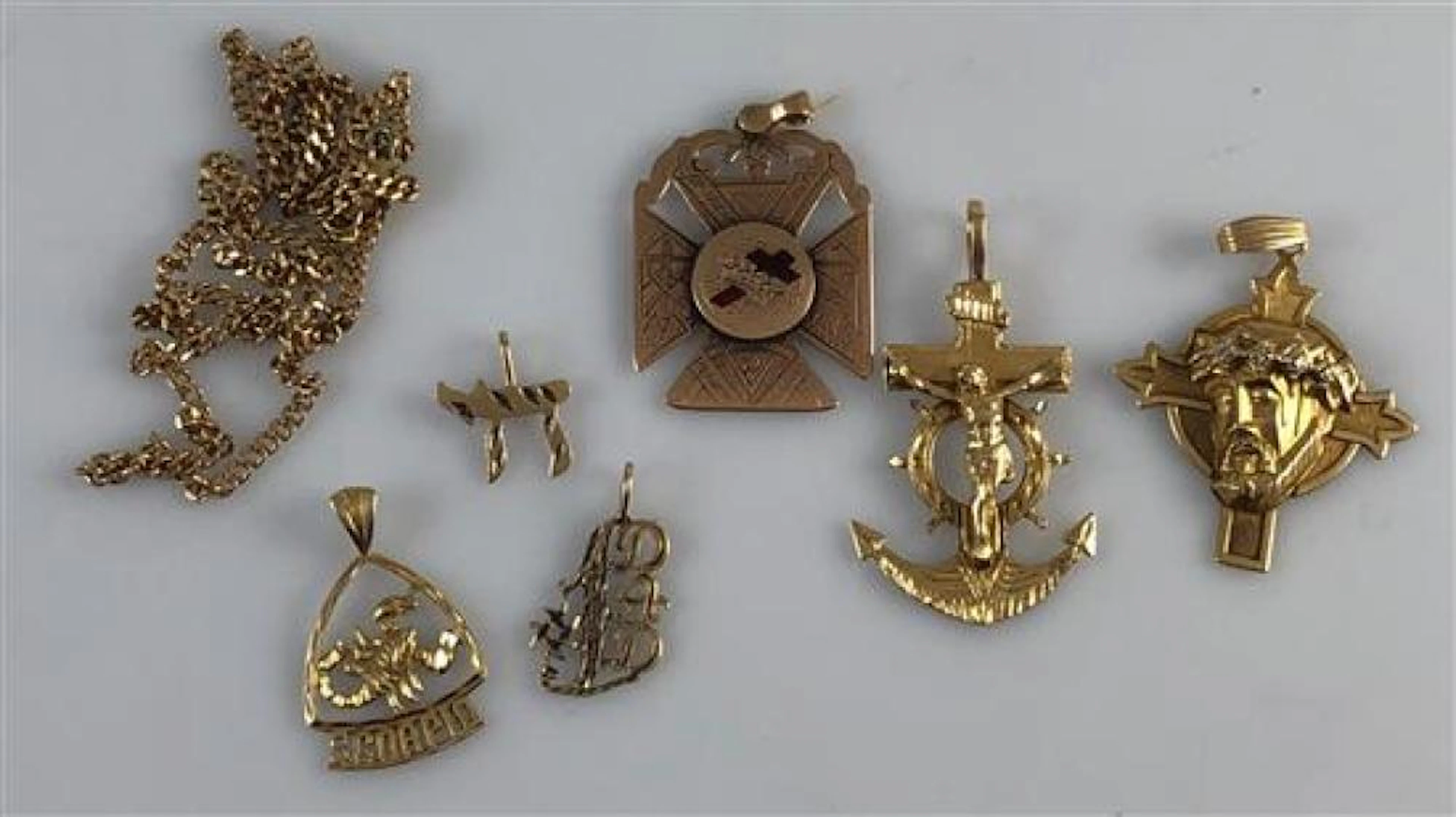 RELIGIOUS PENDANTS AND GOLD NECKLACE