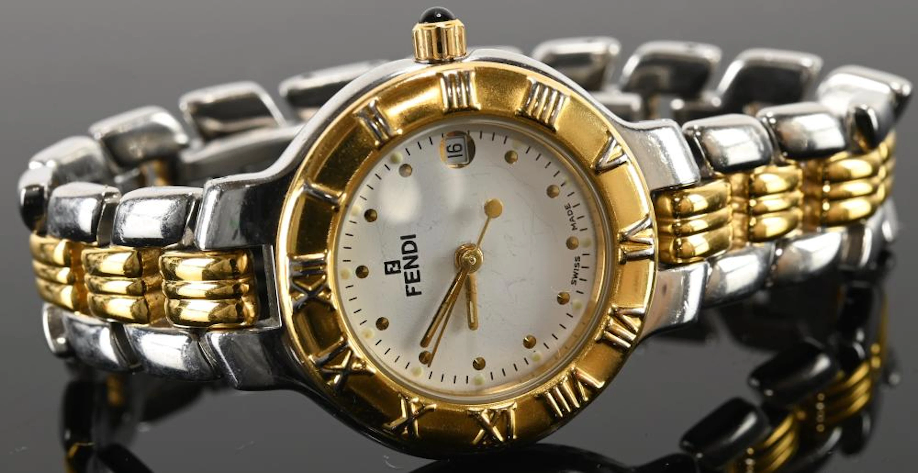 Vintage Ladies Fendi Orologi Wristwatch