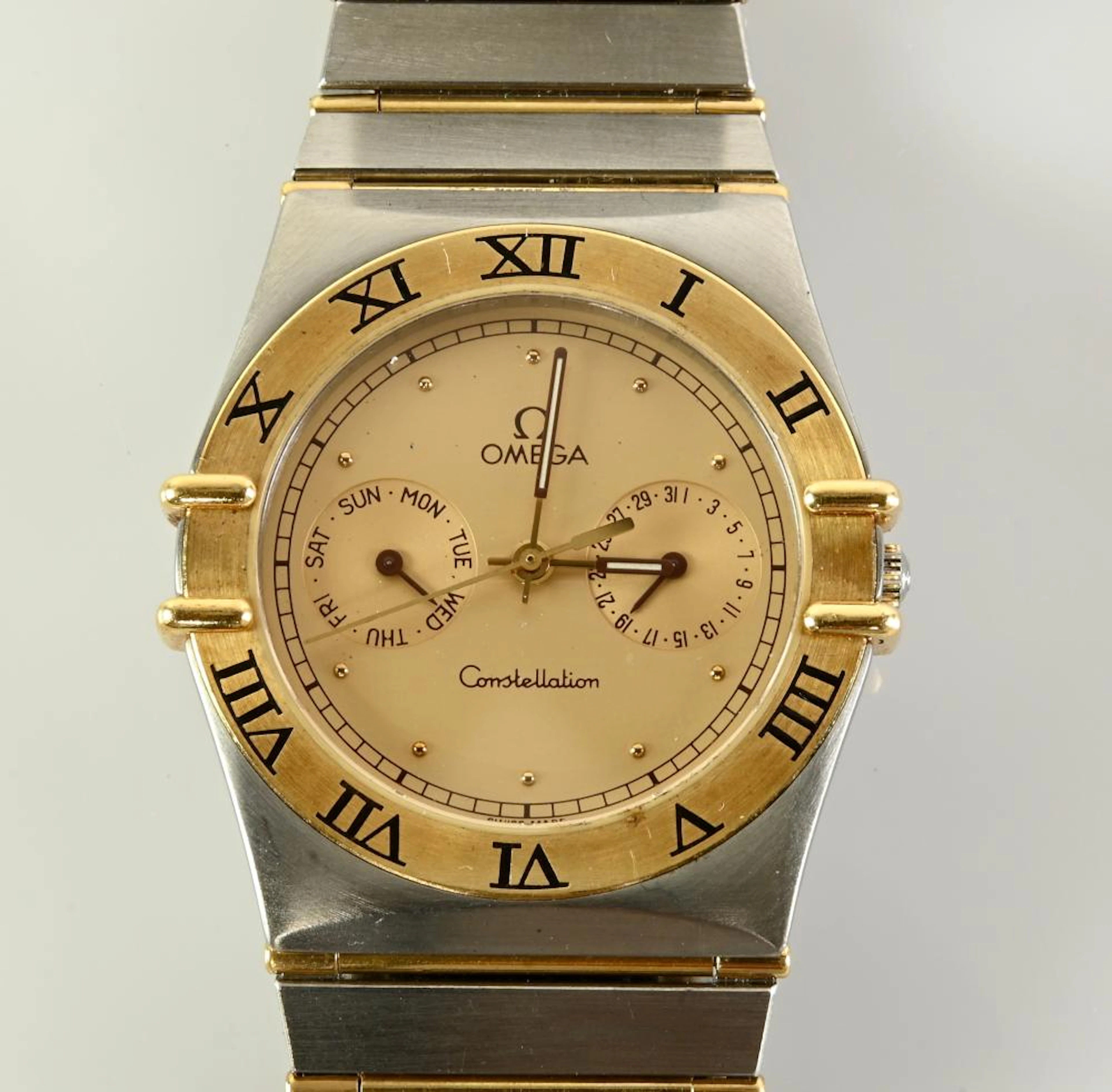 Omega Constellation Automatic Men's Chronograph Wristwatch 012201