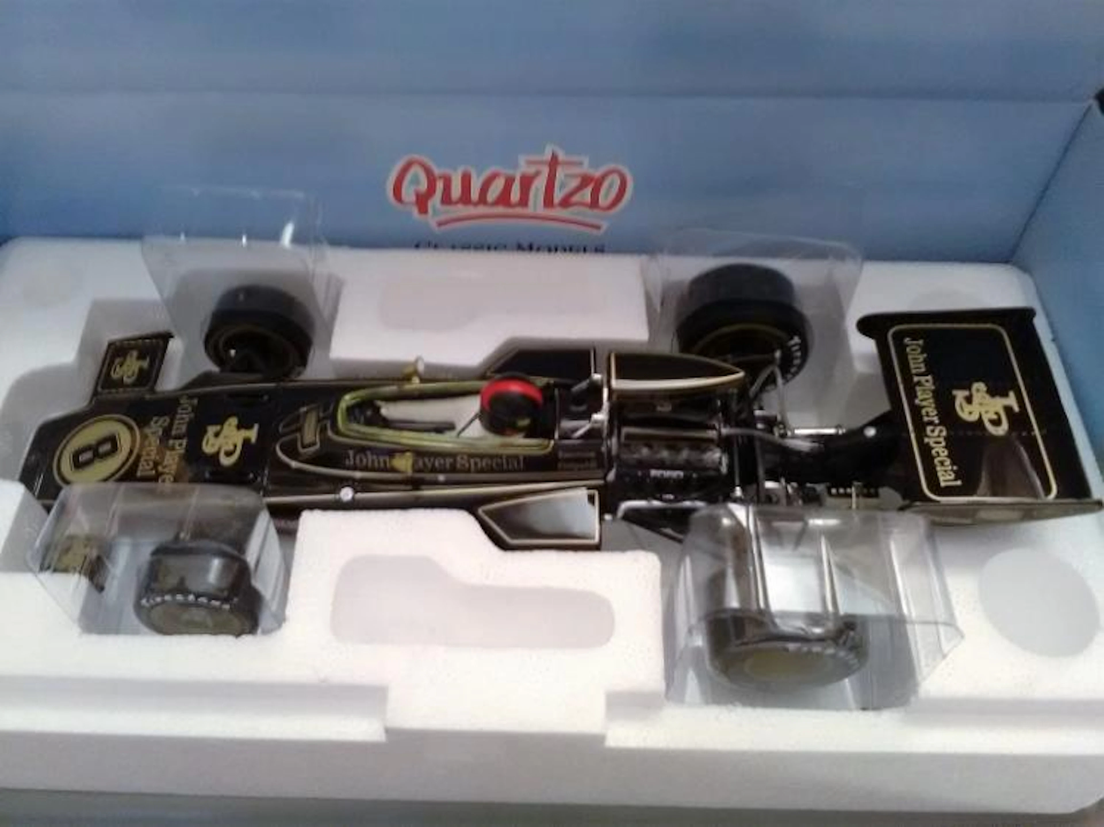 Lotus 72d JPS 1972 Emmerson Fittipaldi British GP winner Quartzo 1:18 die cast model car in original box and packaging in good condition. Shipping starts at £3.95 for individual models in UK