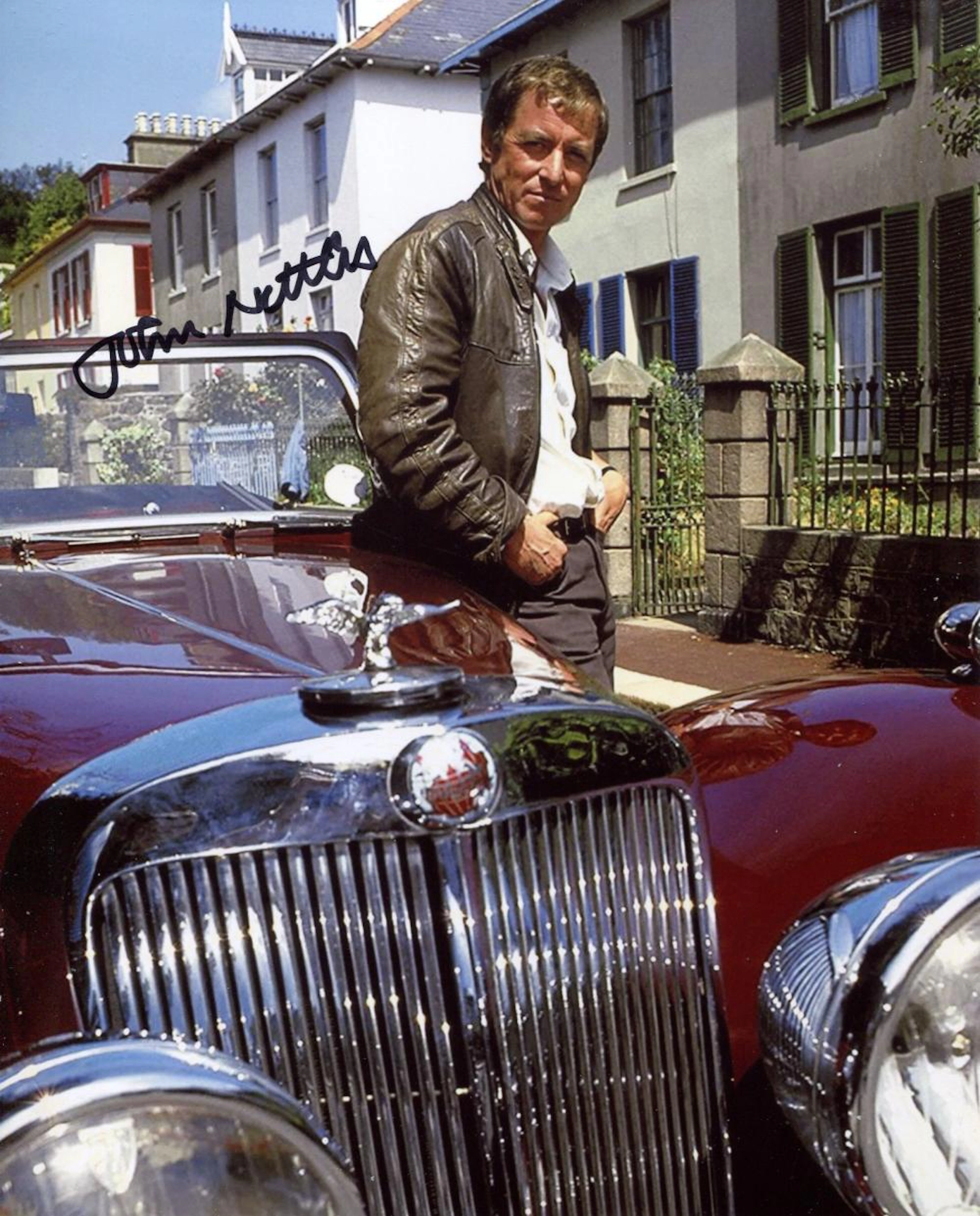 Bergerac, this stunning 8x10 photo is from the TV series Bergerac and is signed by lead role actor