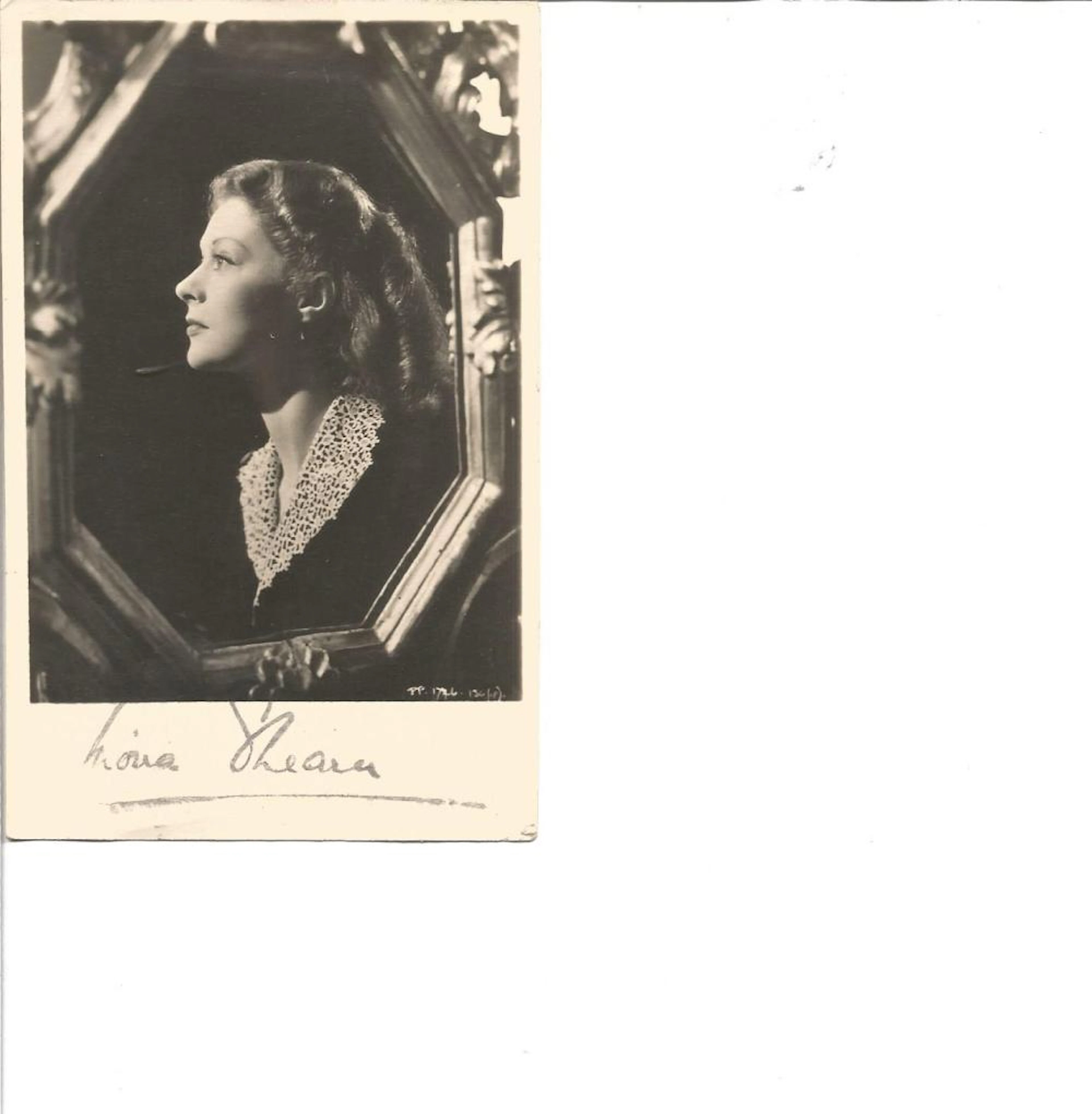 Moira Shearer signed 6x4 vintage photo. Good Condition Est.