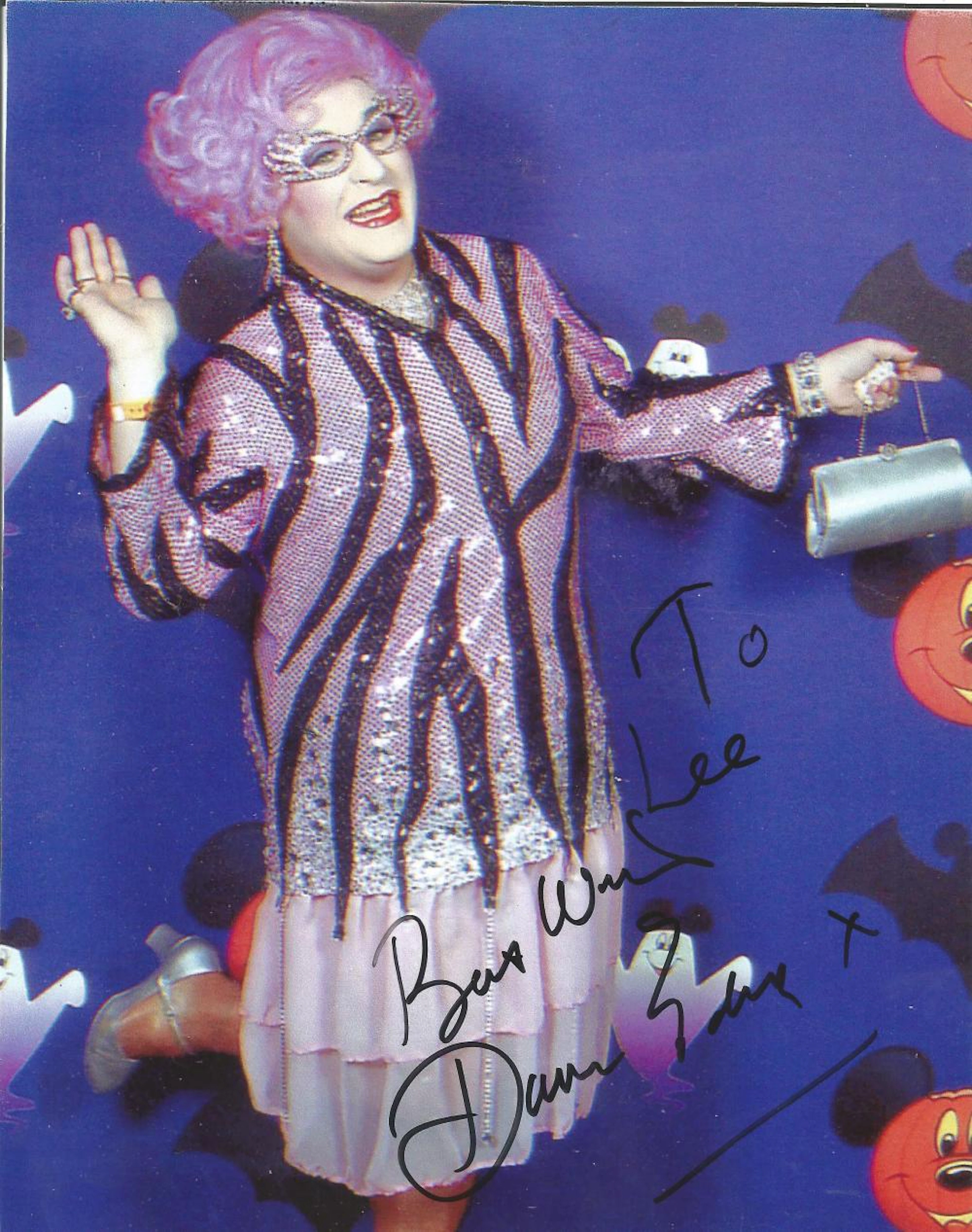 Dame Edna signed 10 x 8 colour Photoshoot Portrait Photo, from in person collection autographed at
