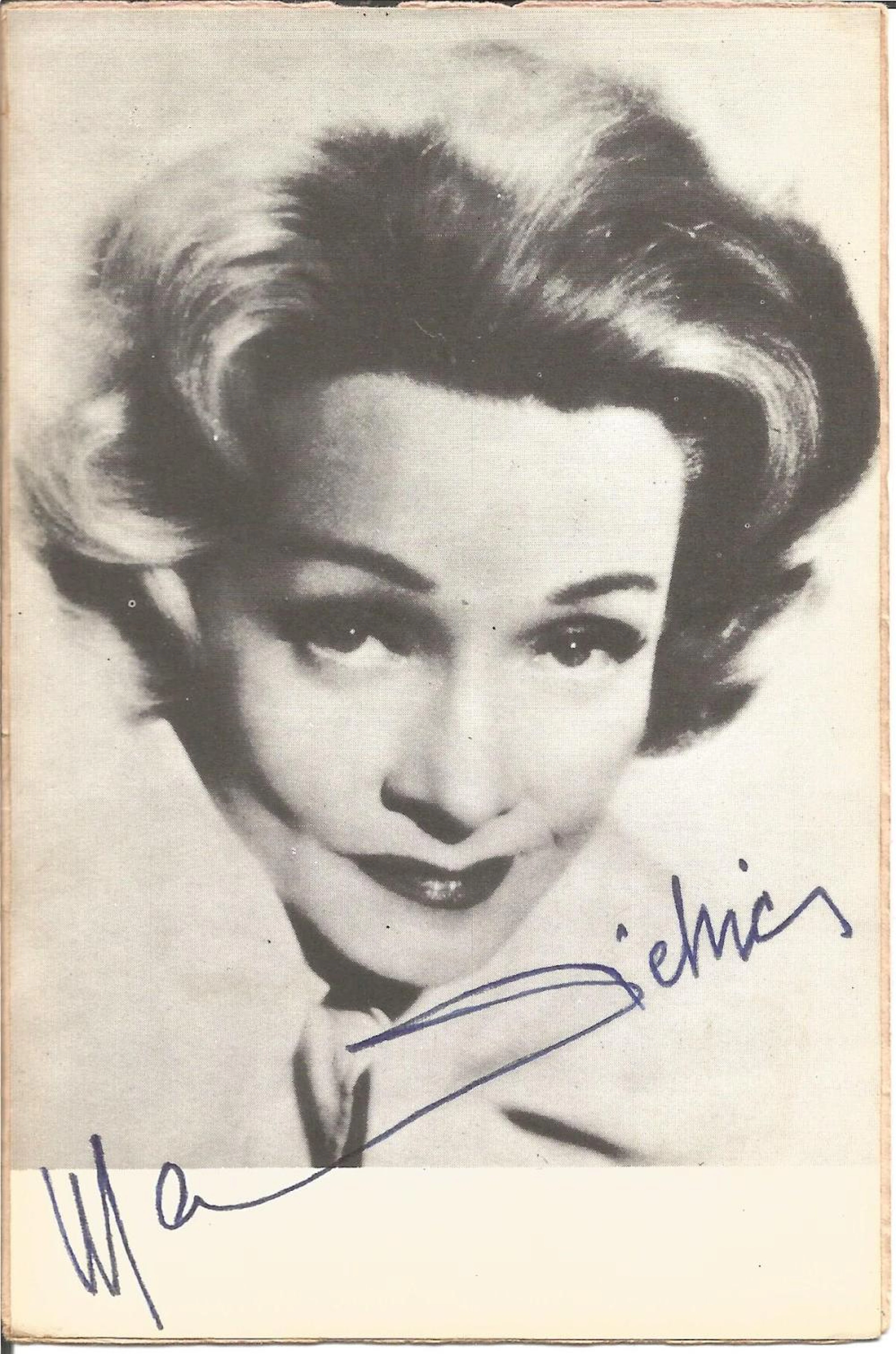Marlene Dietrich signed 6x4 black and white photo. Marie Magdalene ""Marlene"" Dietrich 27 December