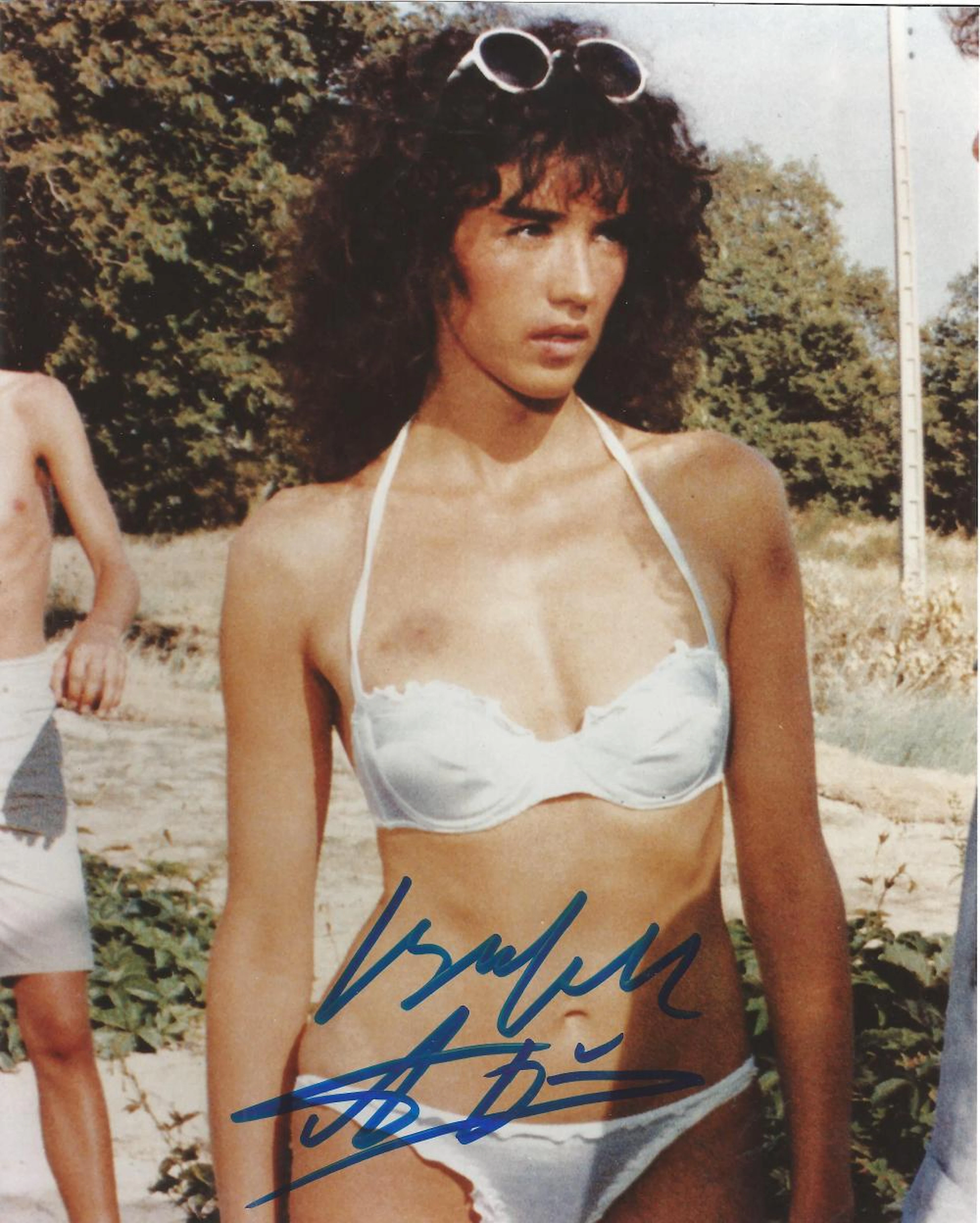 Isabelle Adjani signed 10x8 colour photo. Isabelle Yasmina Adjani (born 27 June 1955) is a French