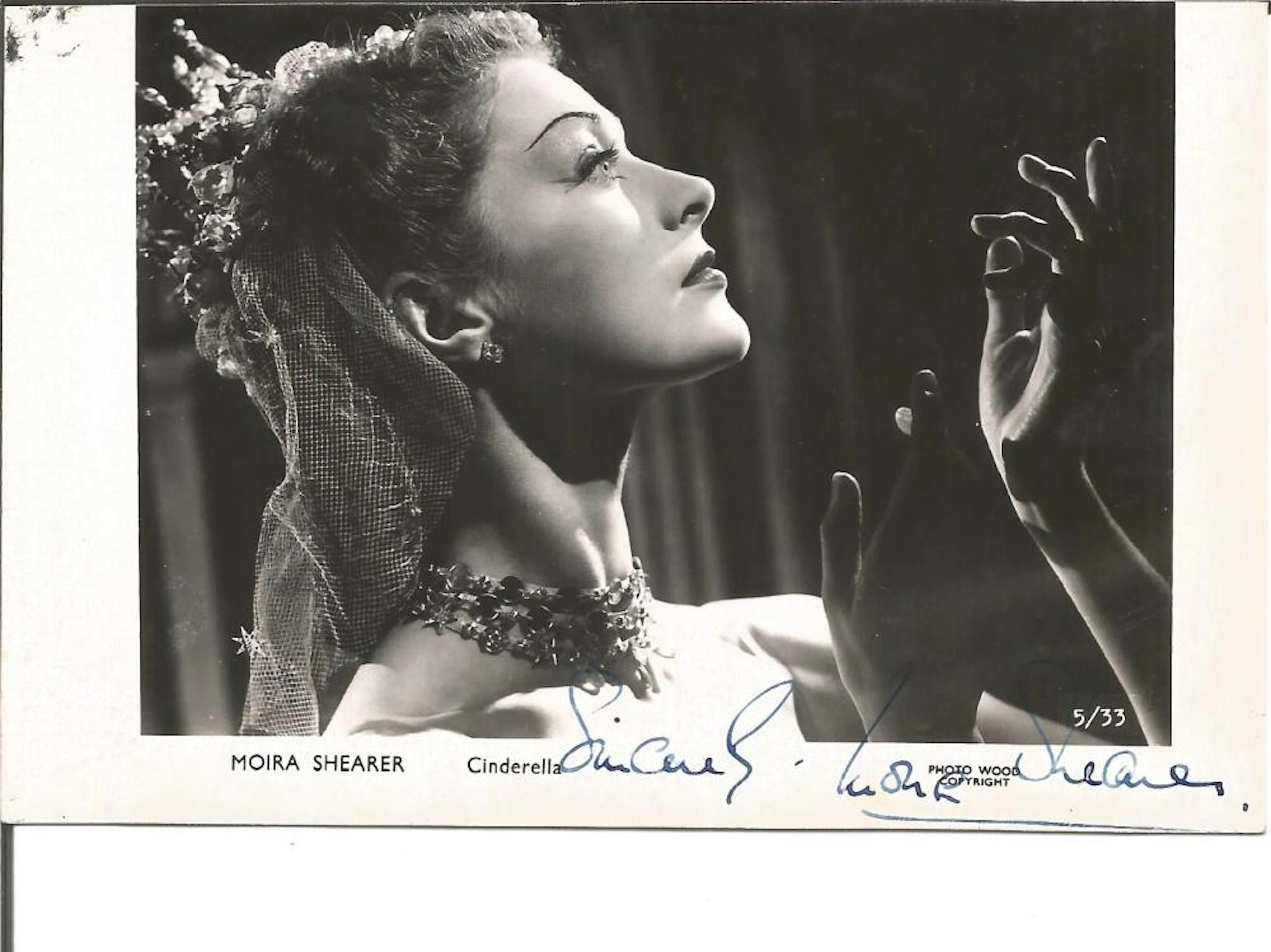 Ballet Dancer Moira Shearer 6x 4 inc b/w signed photograph. Good Condition. All autographs are