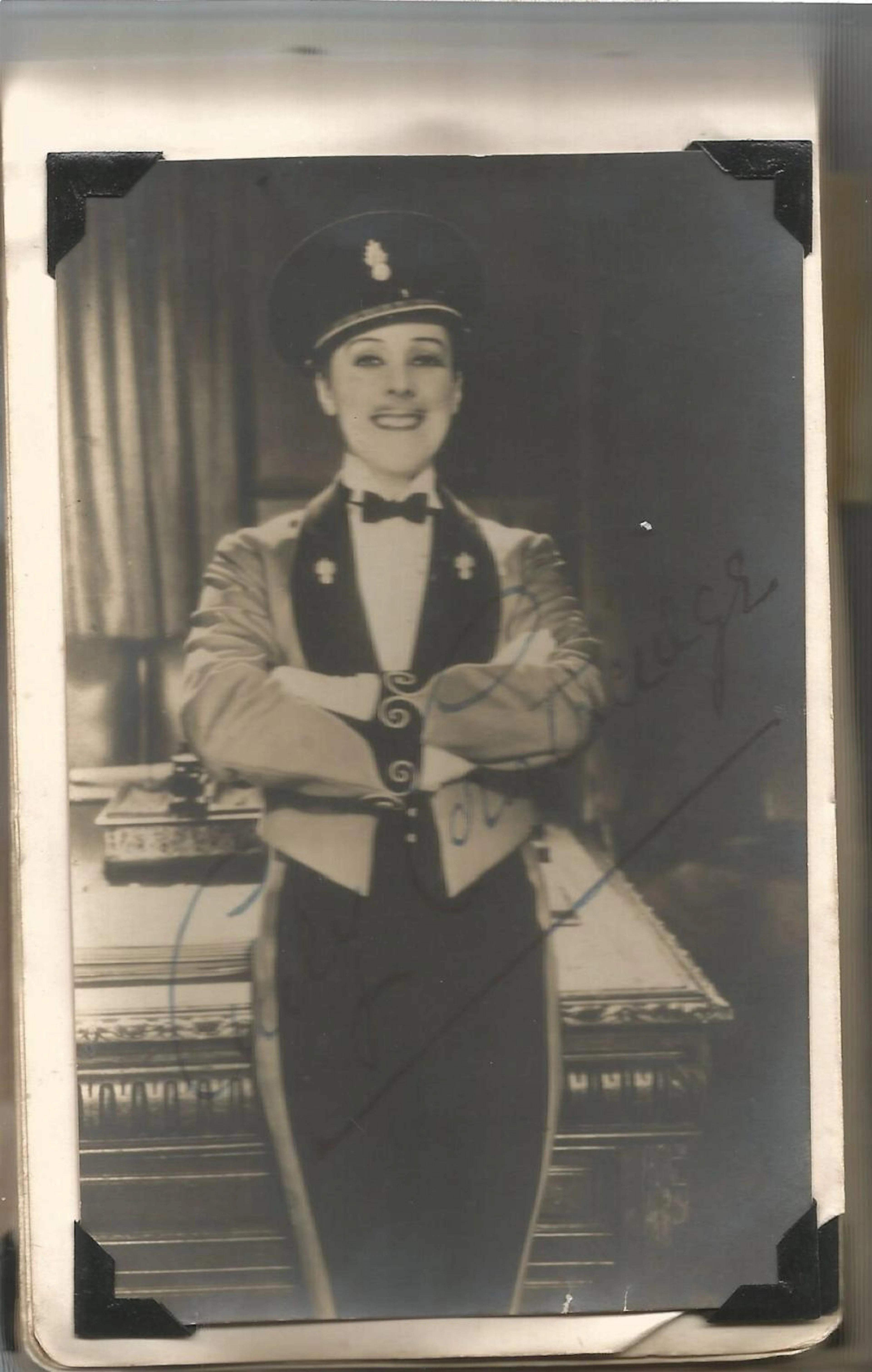 Autograph albums TV Film and music