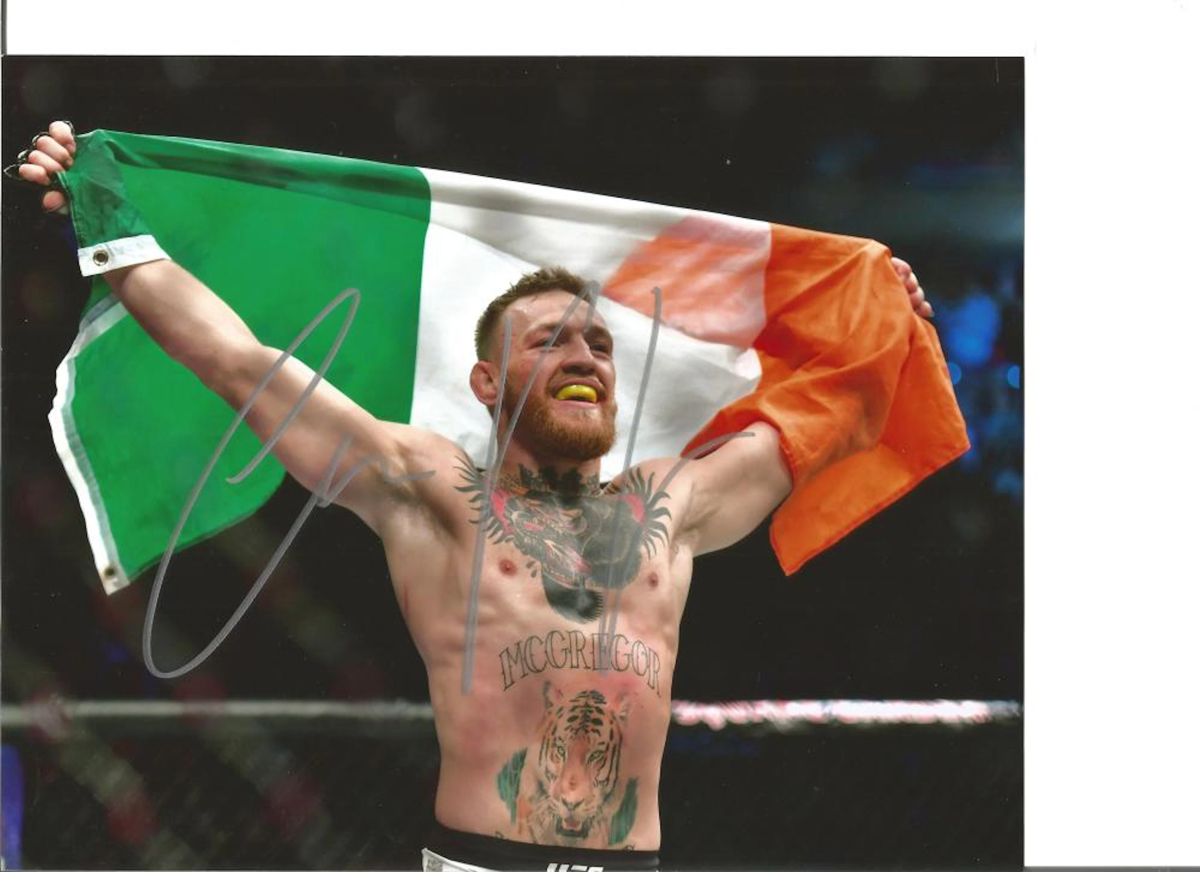 Conor Mcgregor Ufc Fighter. Lovely authentic signed photo of Irish UFC fighter. Photo measures 10