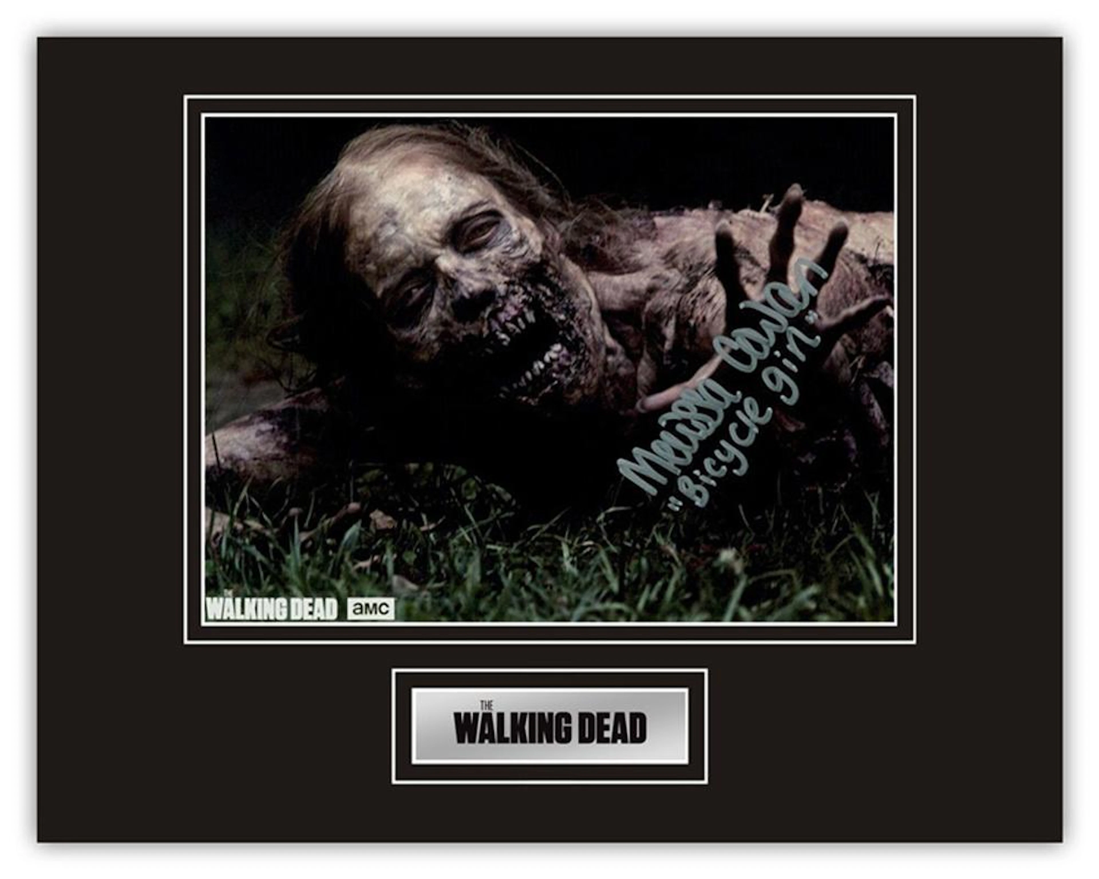 Stunning Display! The Walking Dead Melissa Cowan hand signed professionally mounted display. This