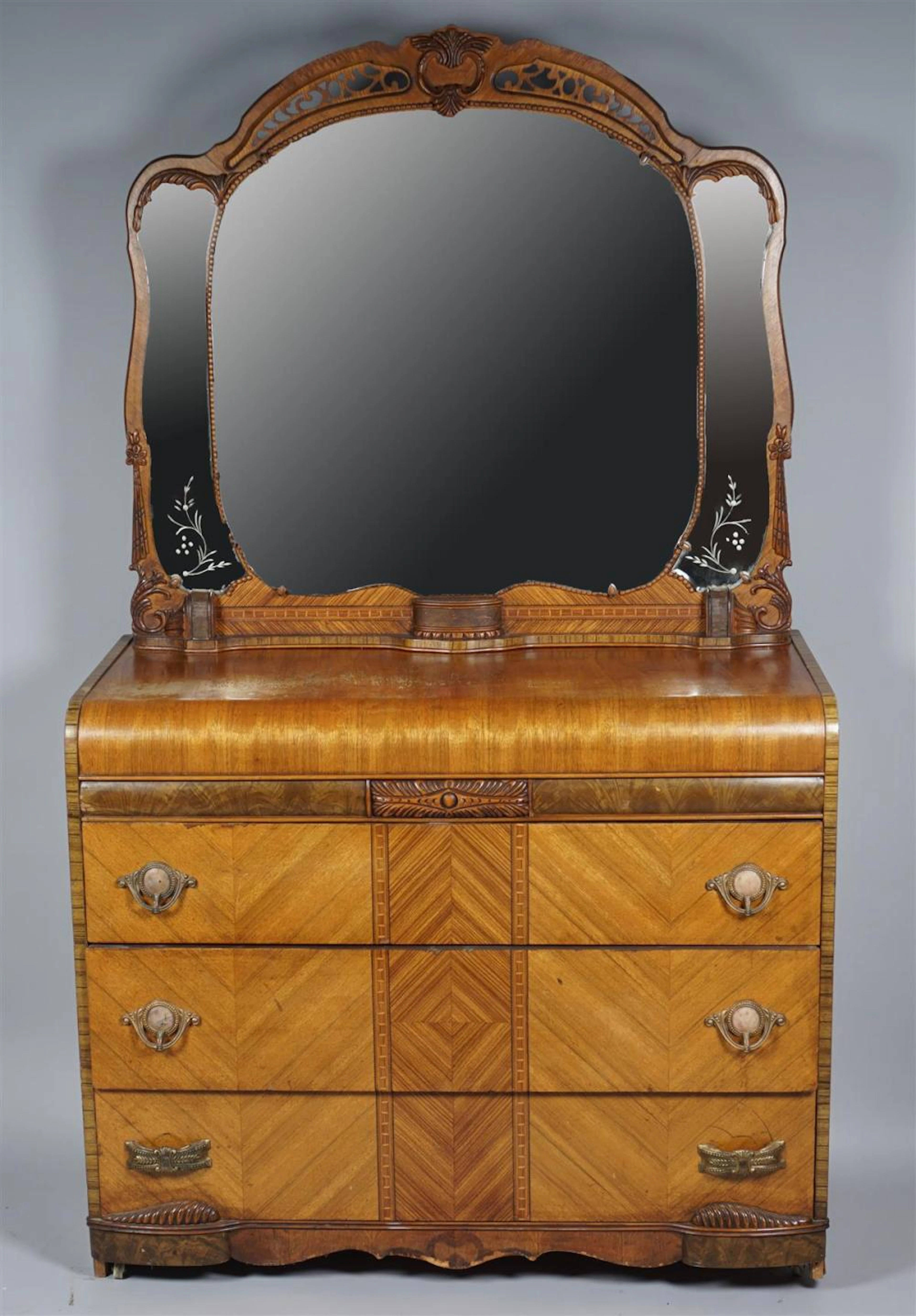 ART DECO MIRRORED DRESSER