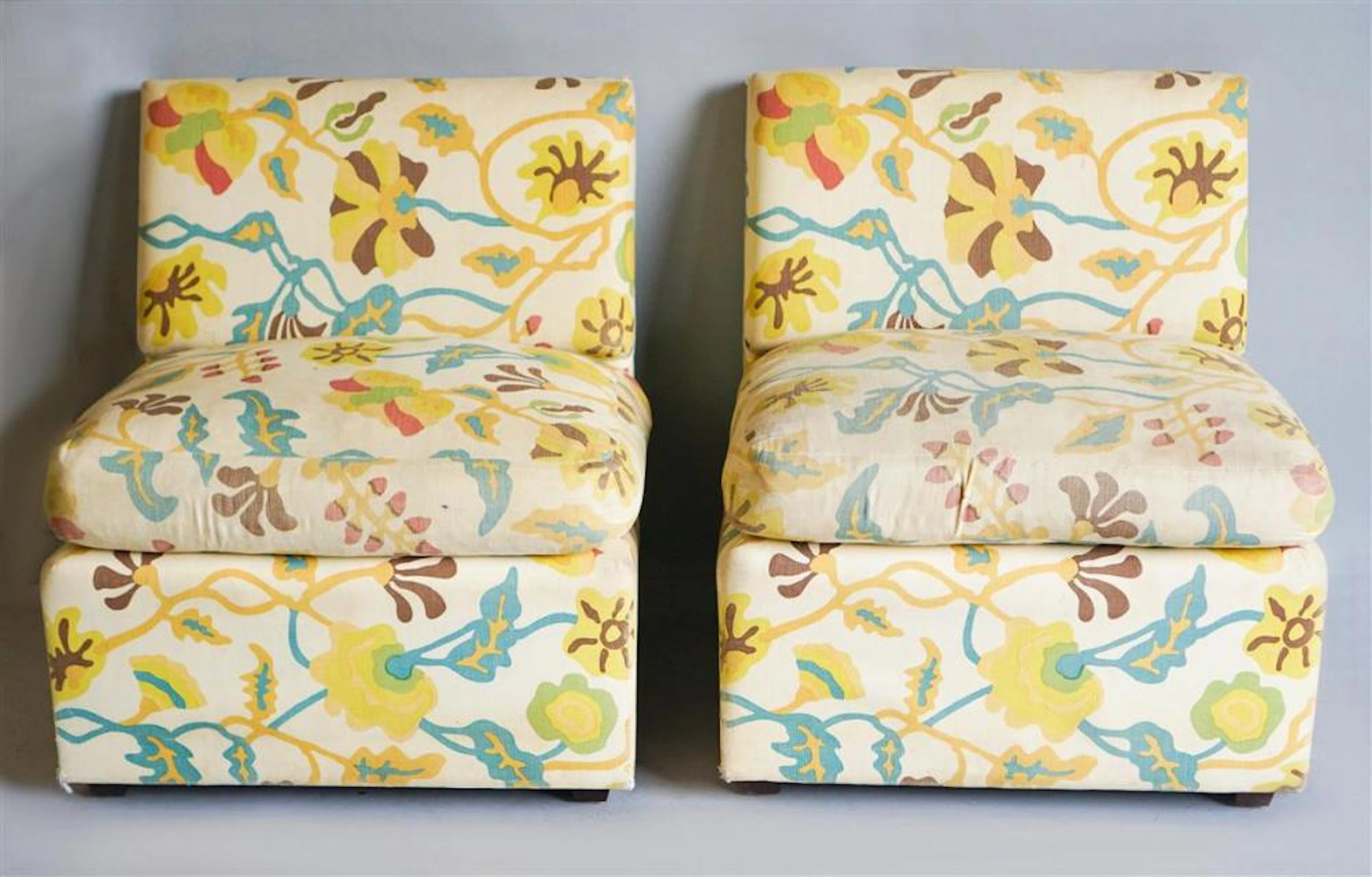 PAIR OF CONTEMPORARY FLORAL UPHOLSTERED LOUNGE CHAIRS
