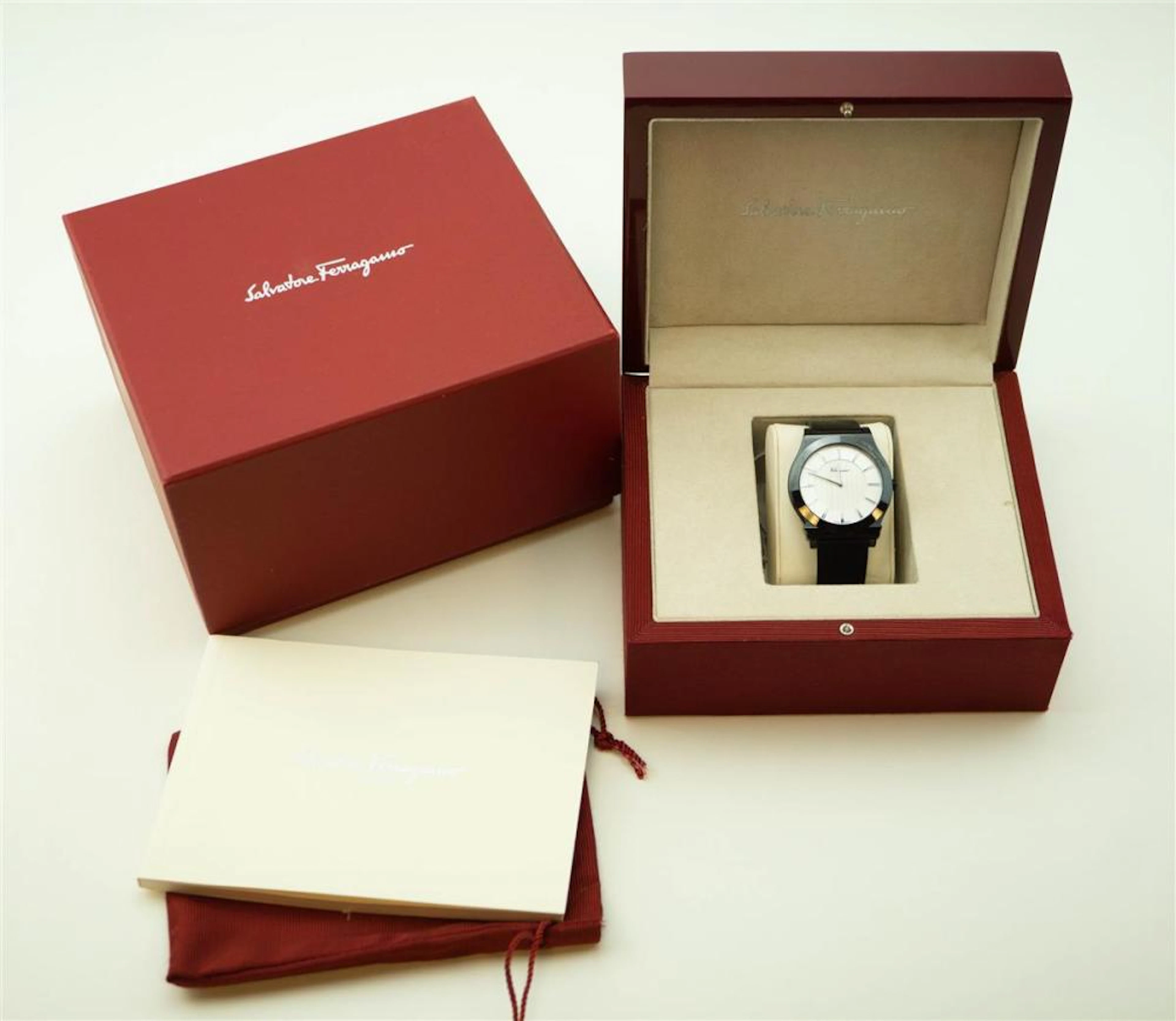 SALVATORE FERRAGAMO MODEL 1898 WATCH