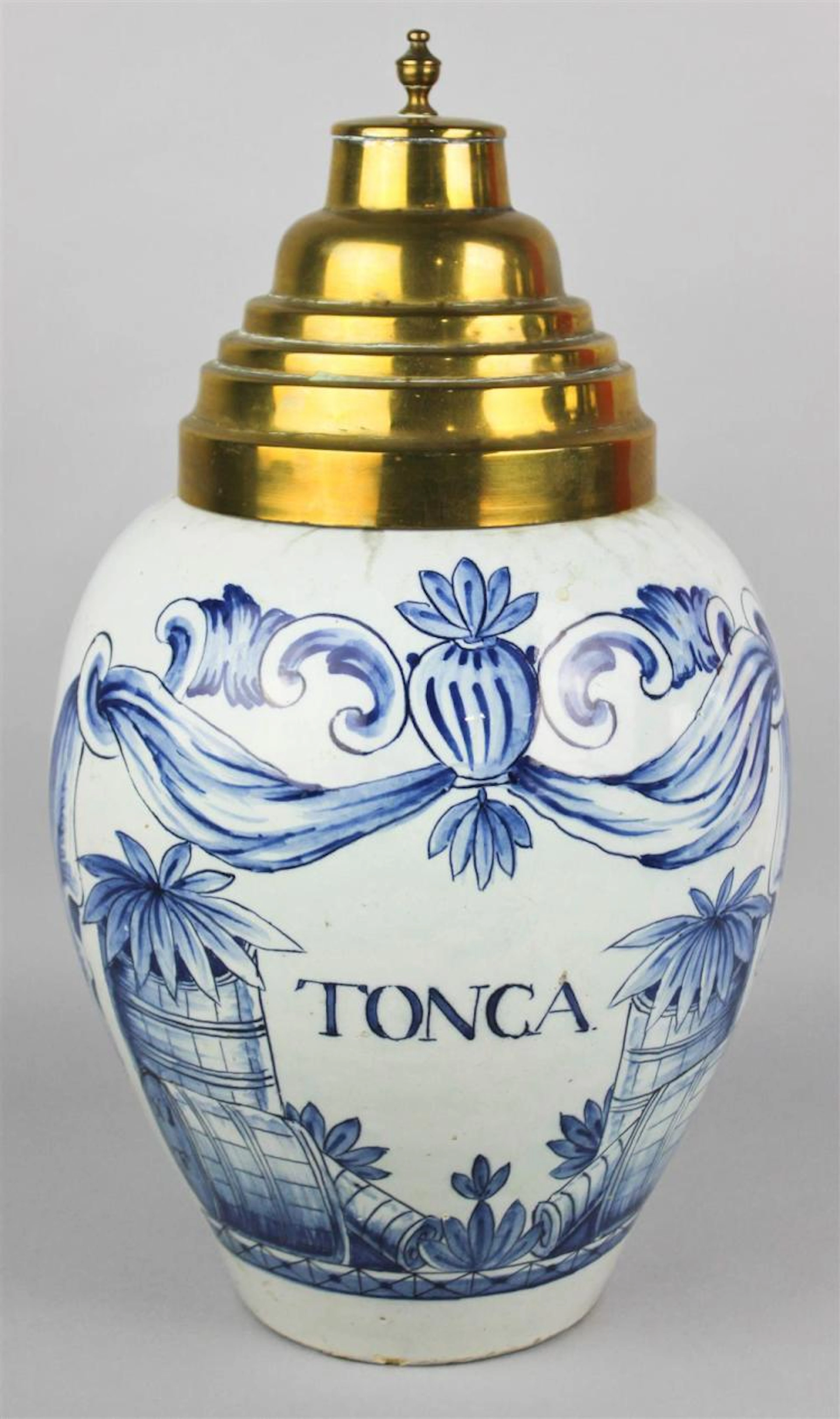 DUTCH DELFT BLUE AND WHITE TOBACCO JAR WITH BRASS COVER, 19TH CENTURY