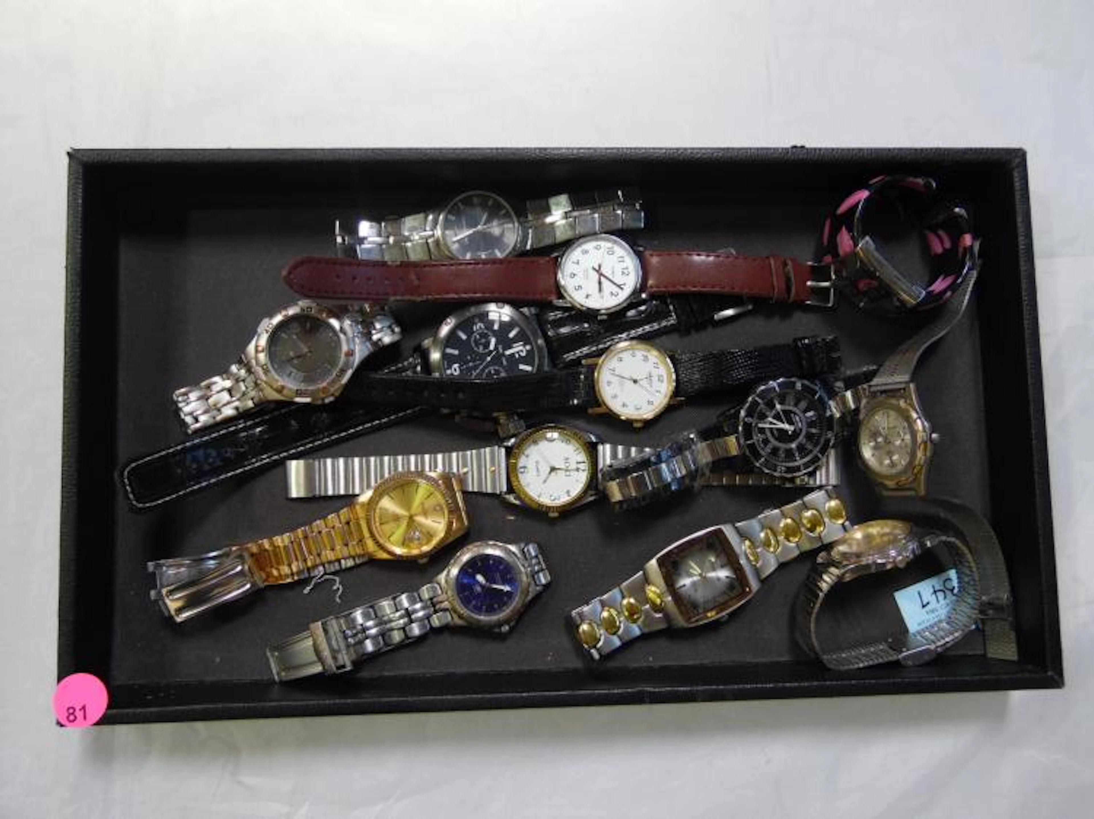 TRAY OF WATCHES - HELBROS, TIMEX, SOKI, NASHO, FOSSIL & MORE