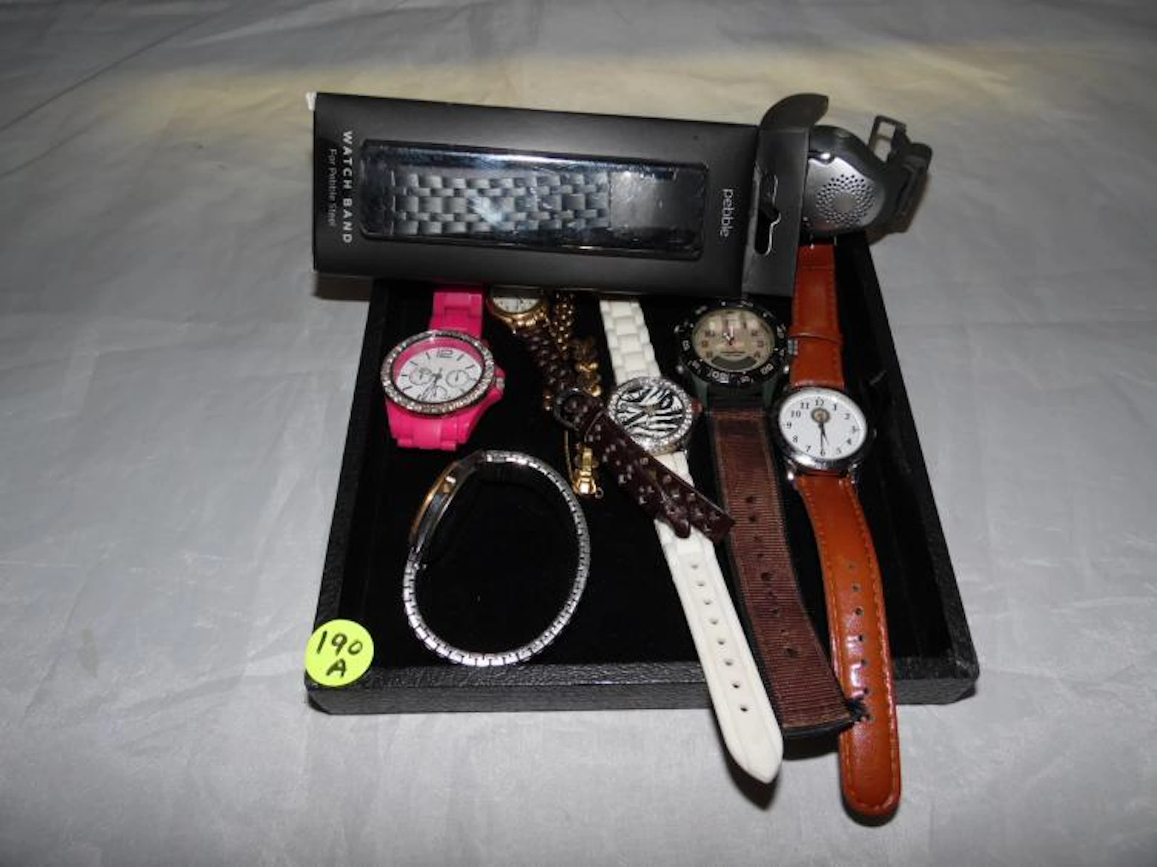 TRAY OF WRIST WATCHES & NEW PEBBLE STREET WATCH BAND