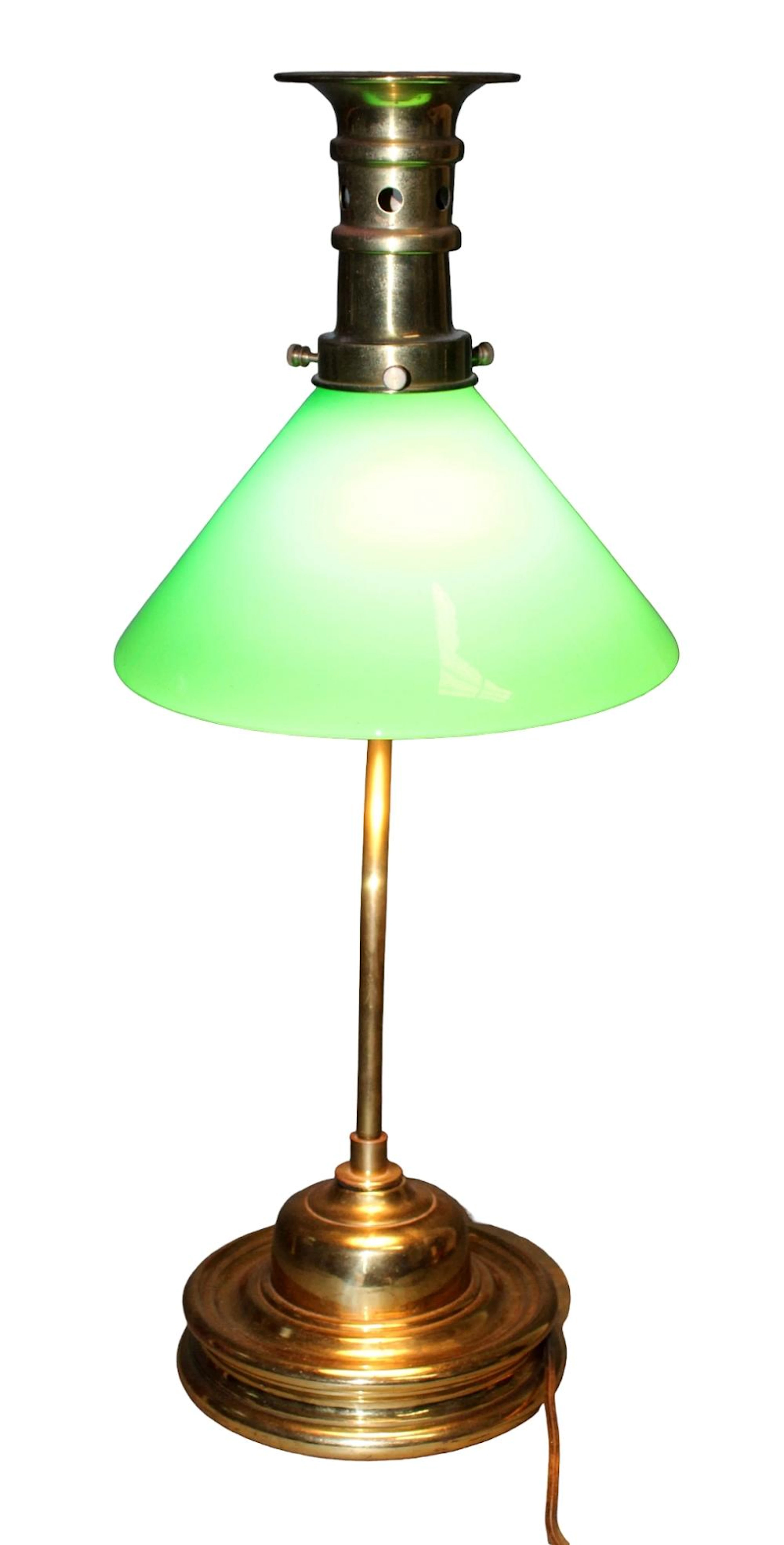 Early 20th c. original brass bankers lamp