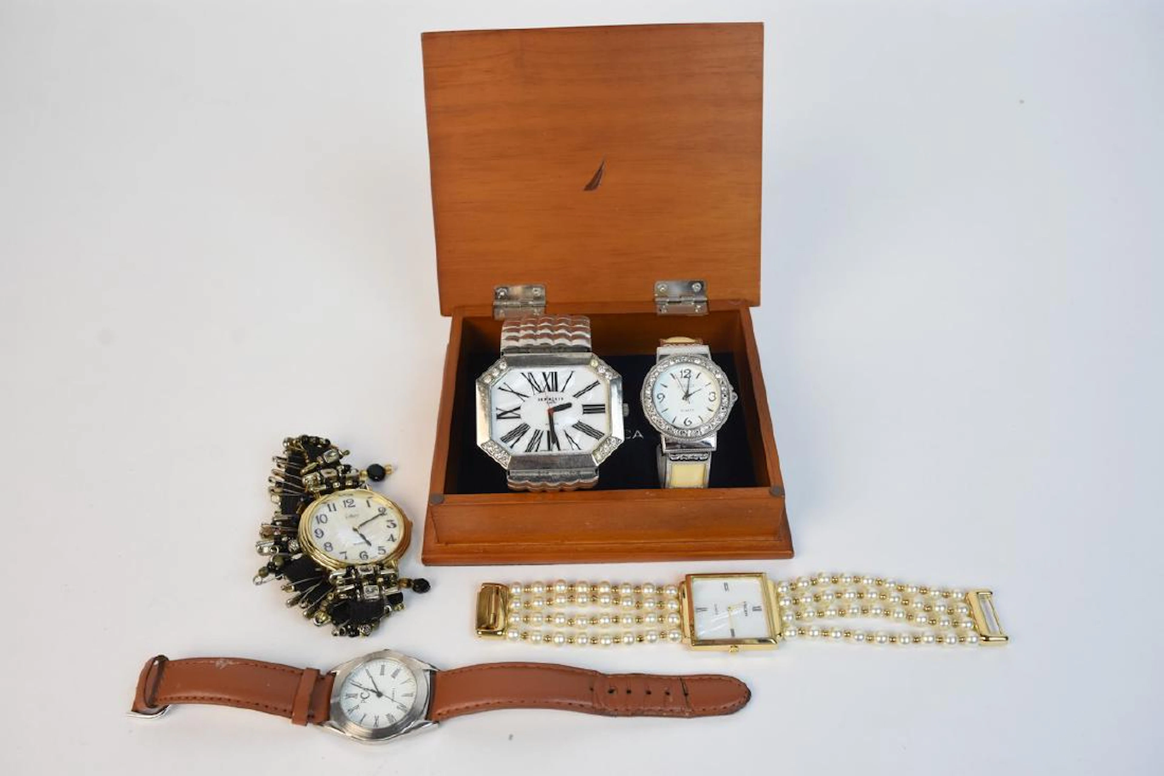 (5) Ladies Watches Incl. Gruen