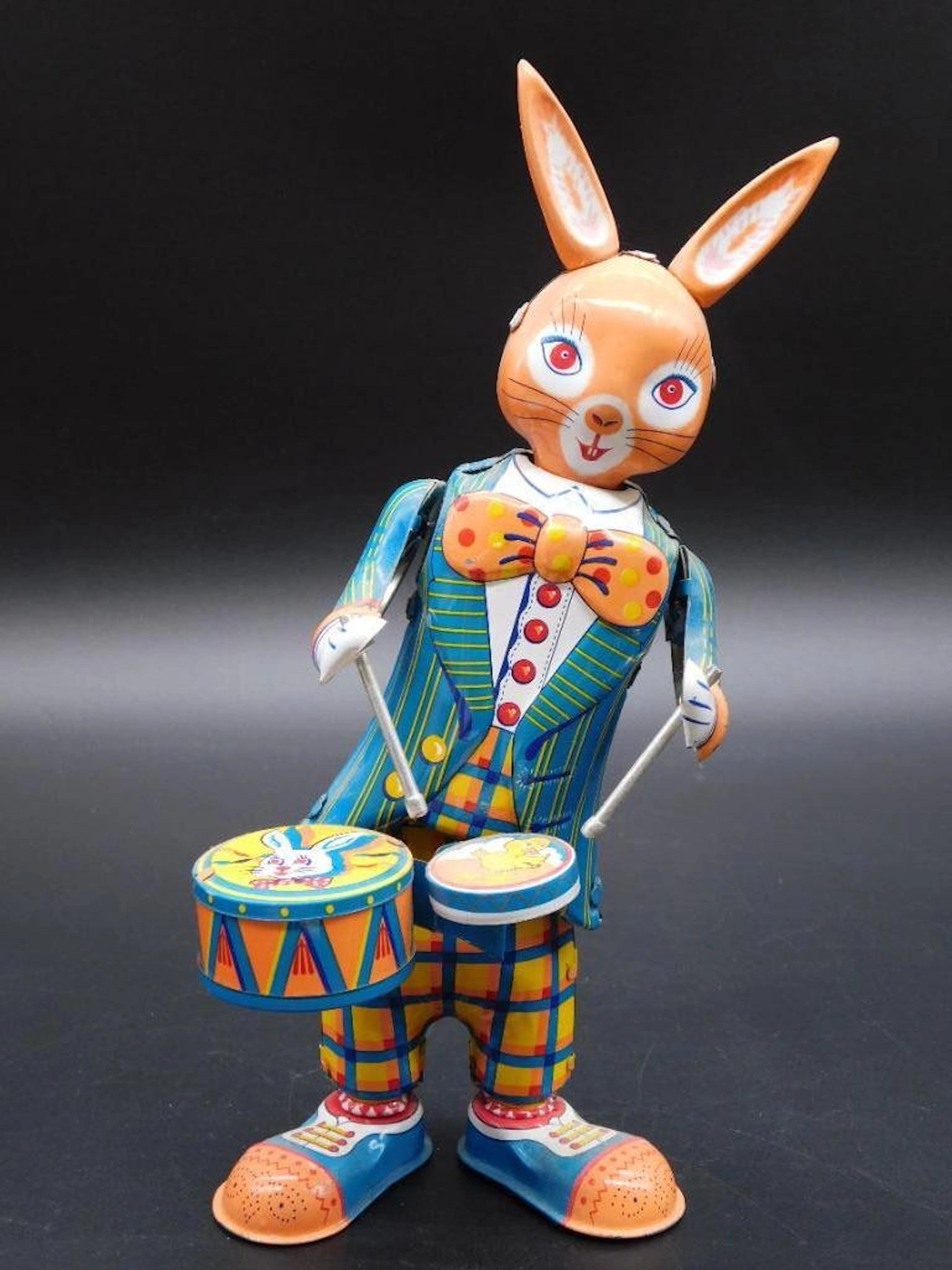 RABBIT DRUMMER WIND-UP TIN TOY VINTAGE ANTIQUE