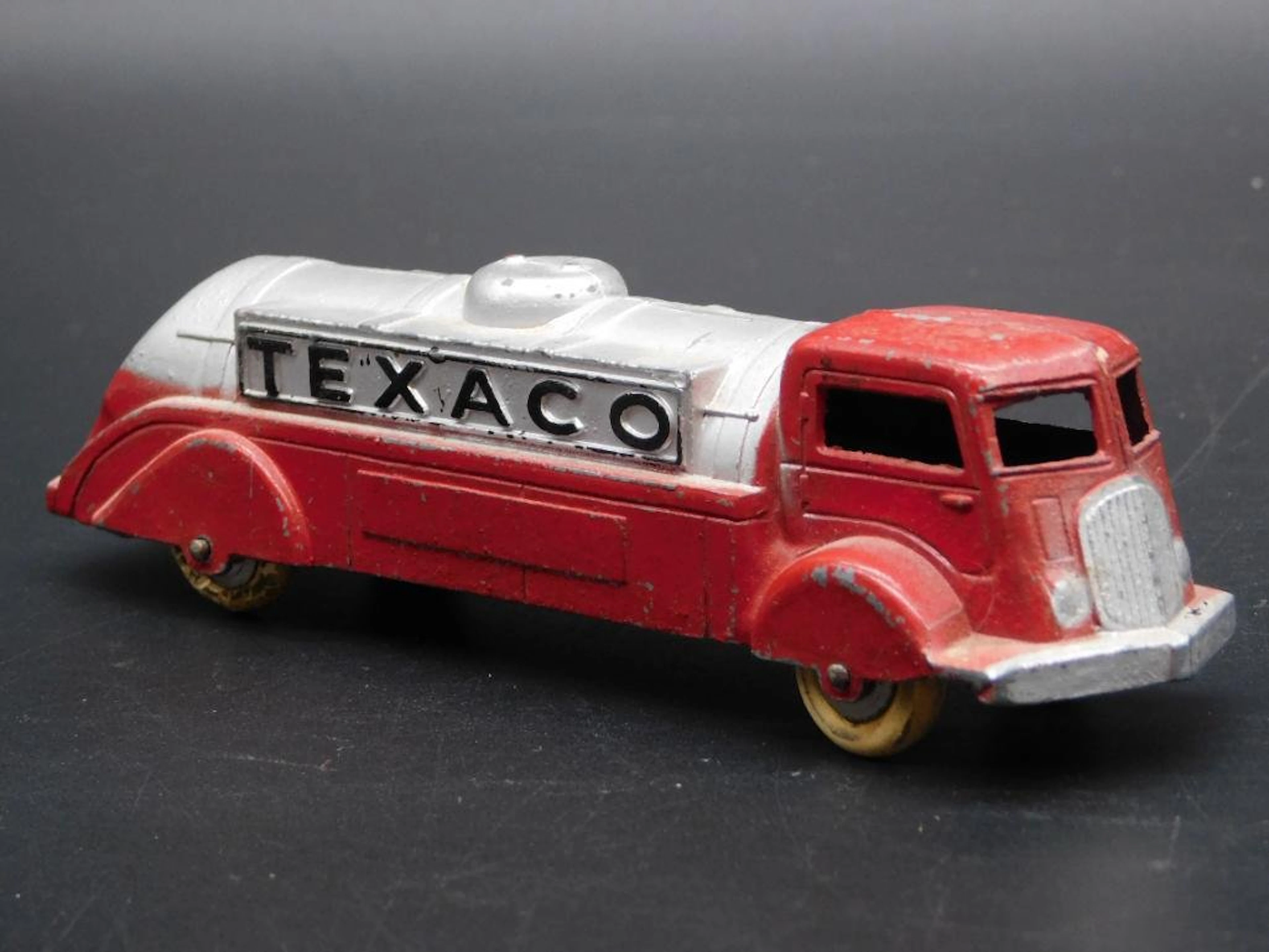 TEXACO TRUCK TOY VINTAGE ANTIQUE