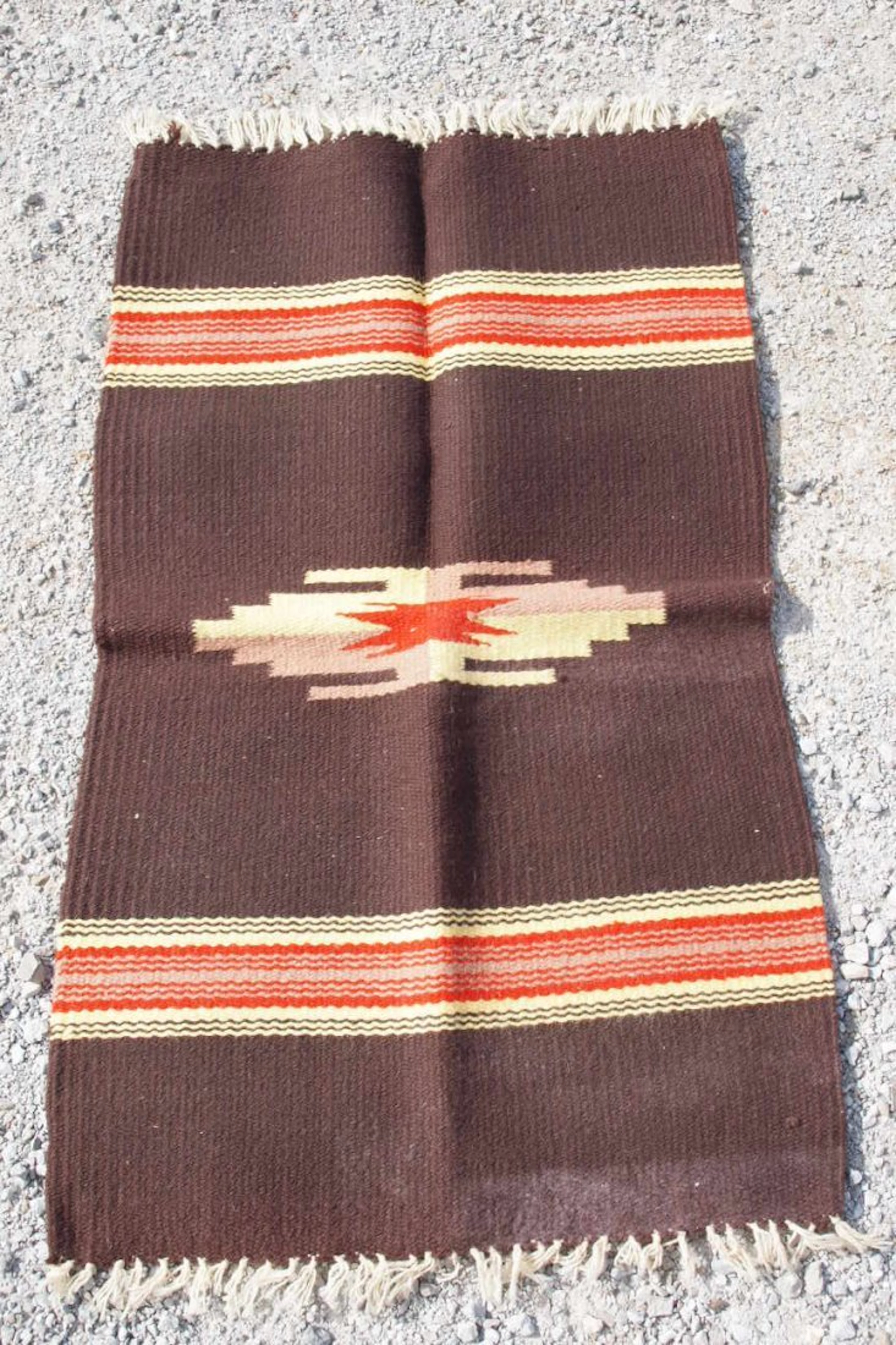 American Indian Navajo rug 2'2" x 3'6"