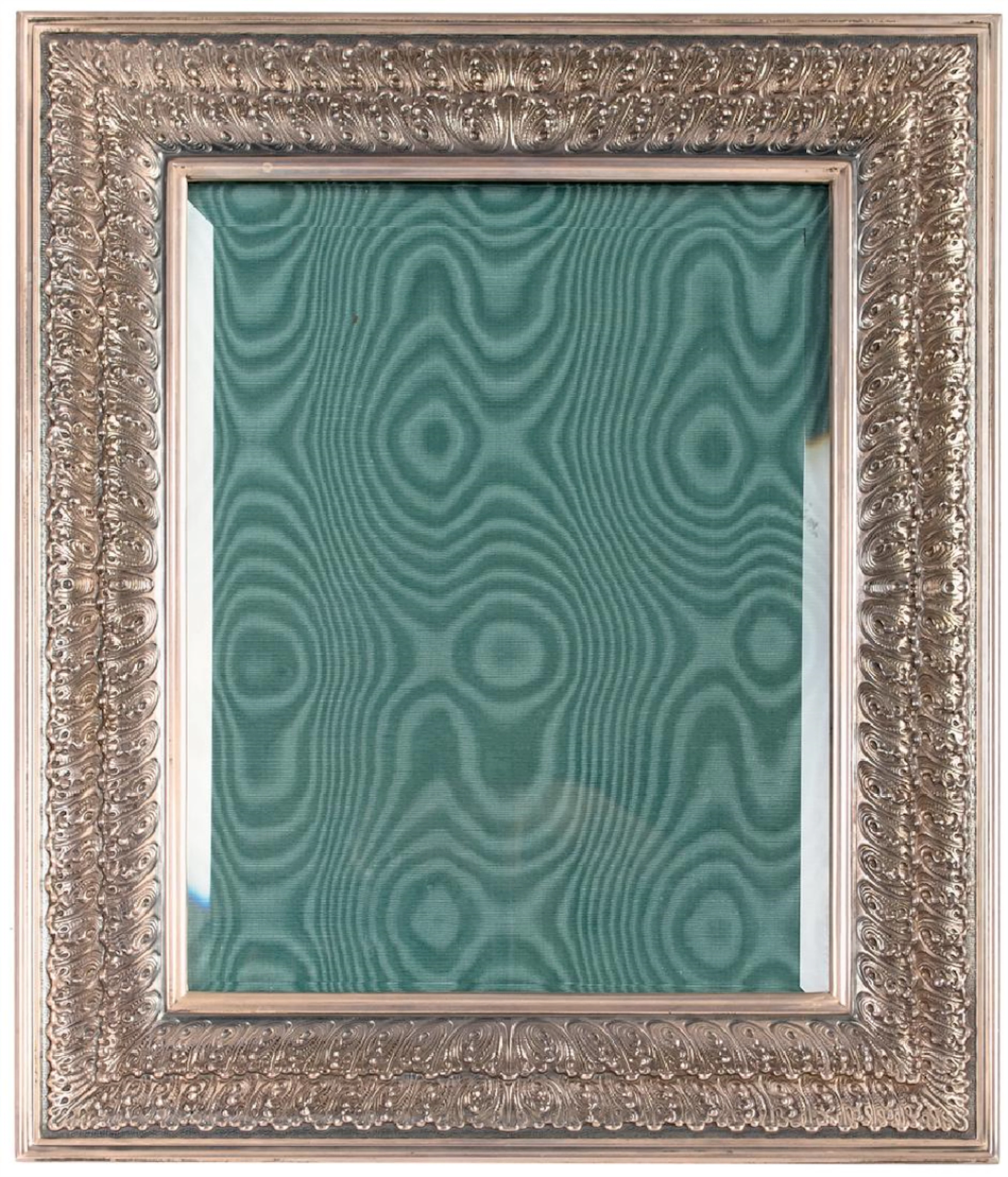 BUCCELLATI REPOUSSE STERLING SILVER PICTURE FRAME