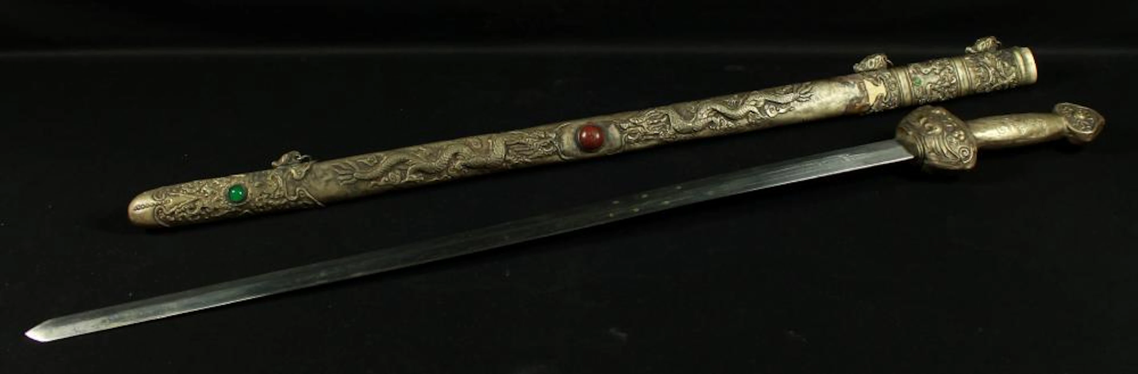 ANTIQUE CHINESE SWORD WITH COVER