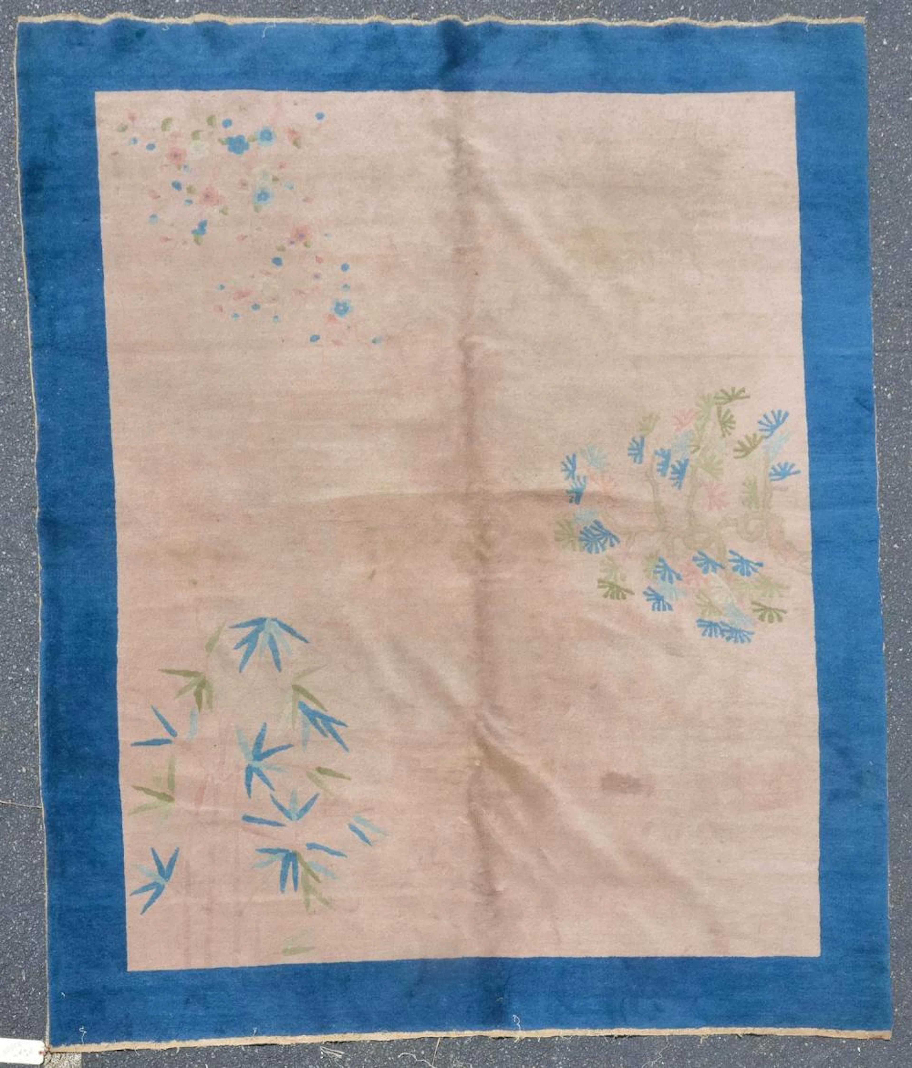 7'9" x 9'10" Chinese Art Deco Rug