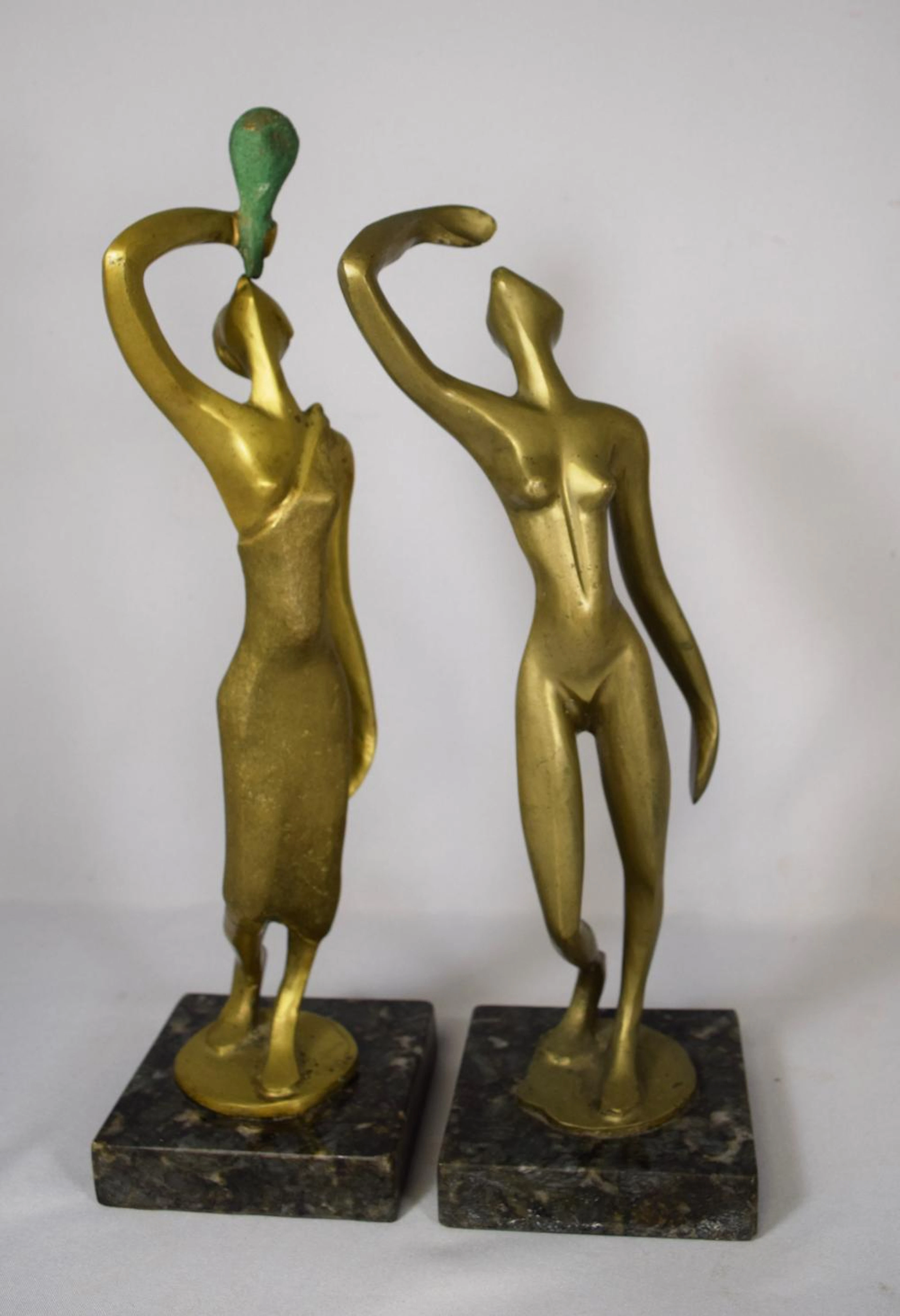 PAIR OF ART DECO BRASS FIGURES OF FEMALE DANCERS
